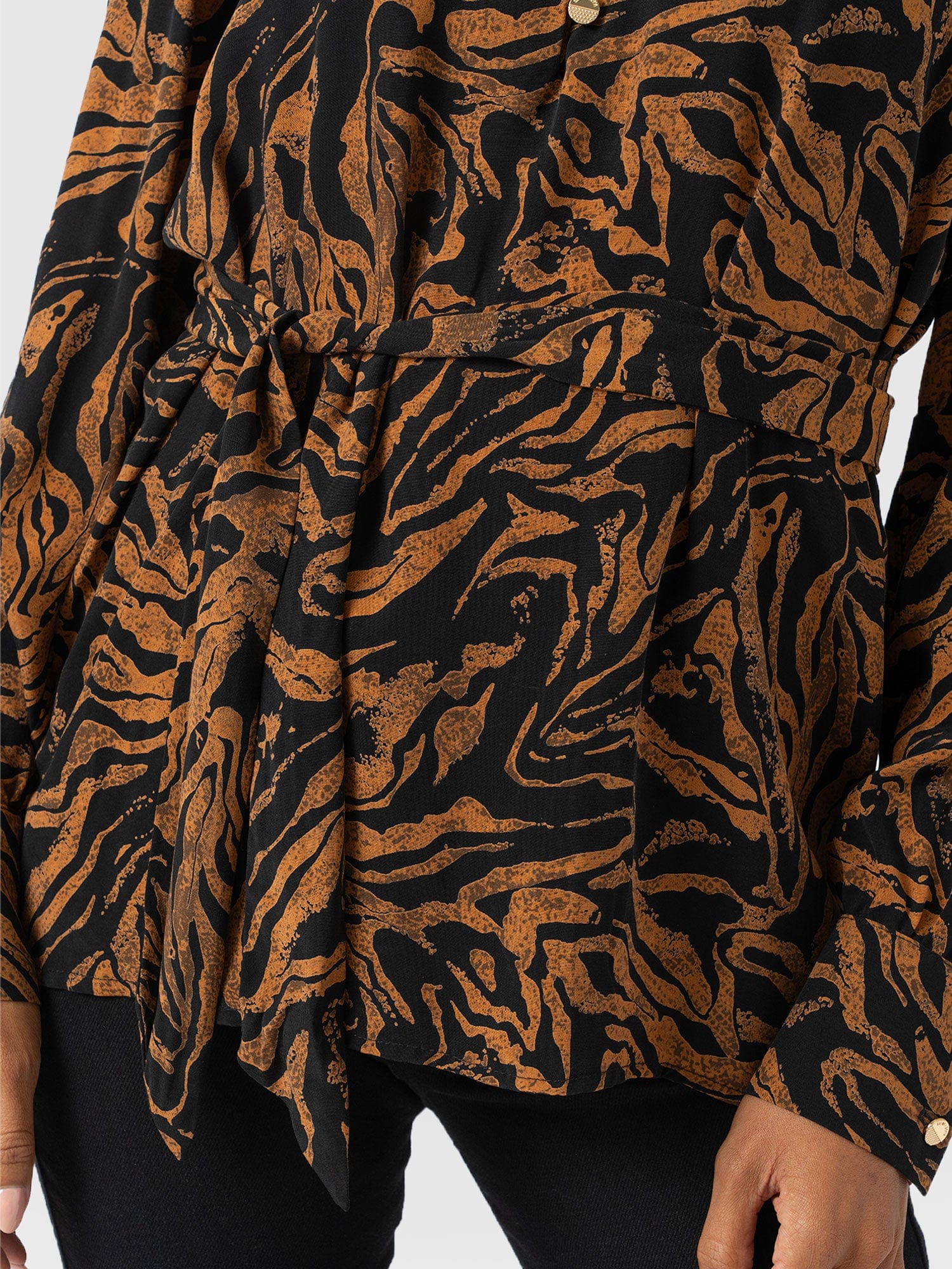 Joselyn V Neck Blouse - Brown Zebra - Women's Blouses | Saint + Sofia® EU