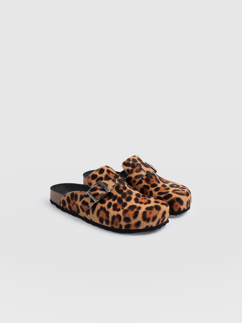 Jude Clogs Leopard - Women's Shoes | Saint + Sofia® EU