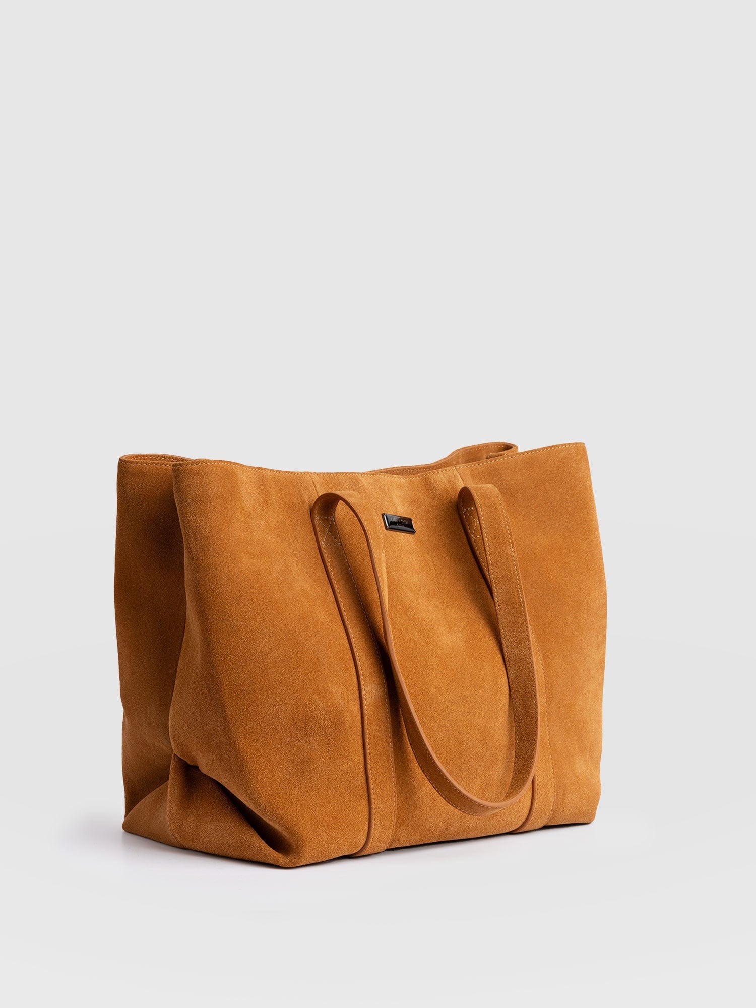 Kara Shopper Bag Tan Suede - Women's Bags | Saint + Sofia® EU