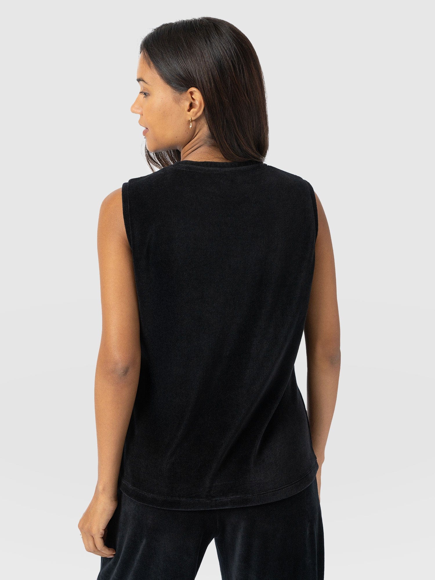 Keller Vest - Black Velvet - Women's T-shirts | Saint + Sofia® EU