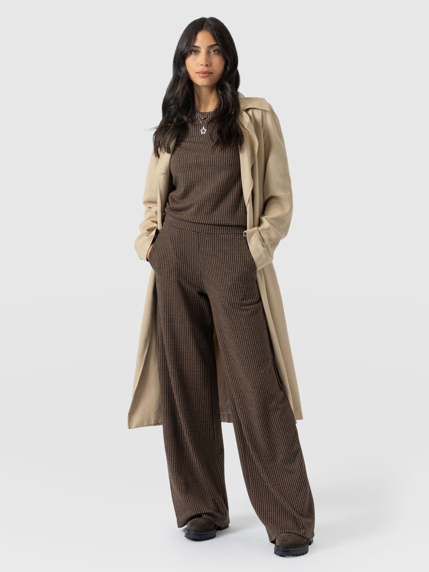 Keller Wide Leg Pant - Brown Mini Houndstooth - Women's Trousers | Saint + Sofia® EU