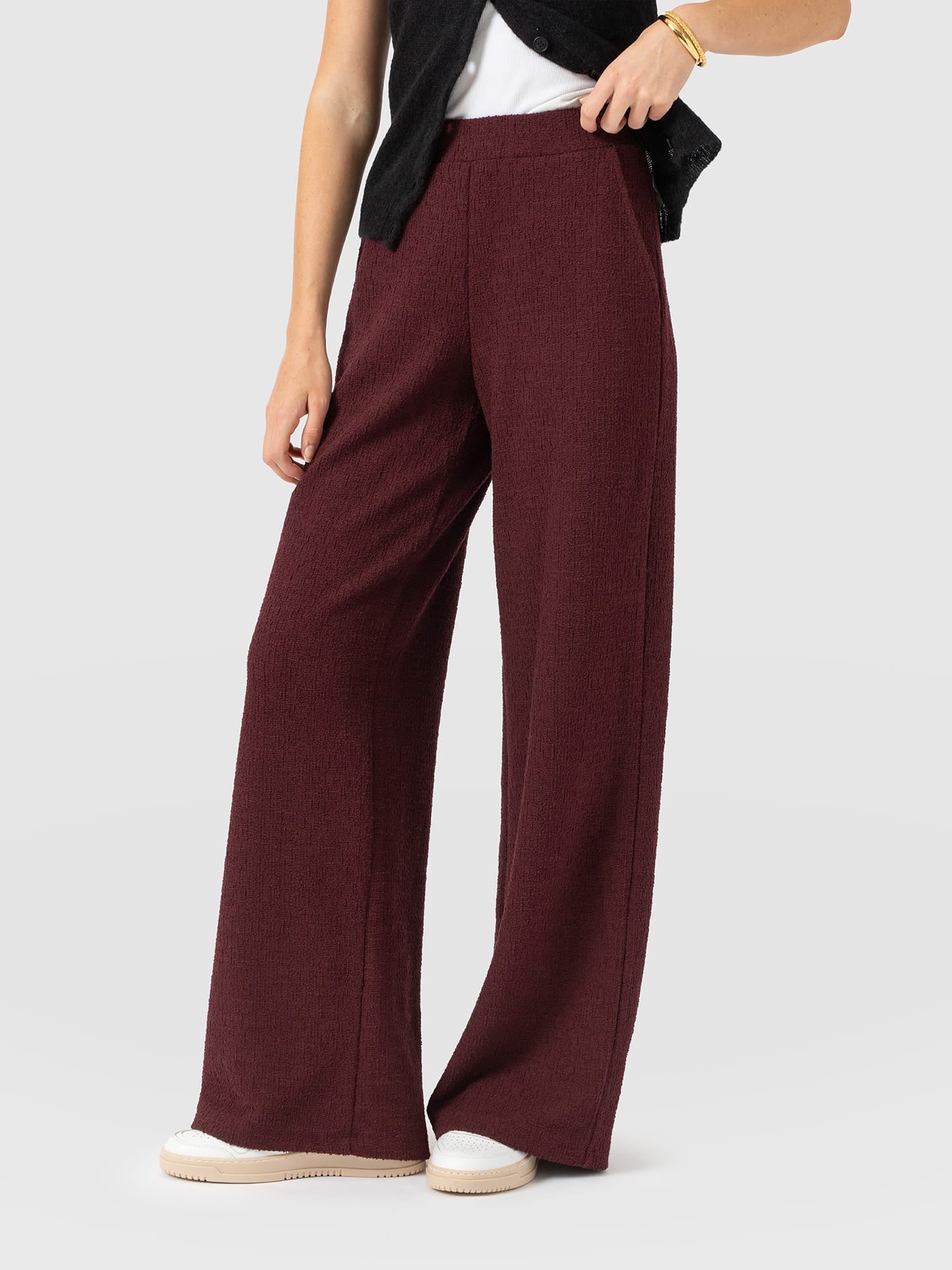 Keller Wide Leg Pant - Burgundy Boucle - Women's Trousers | Saint and Sofia® EU