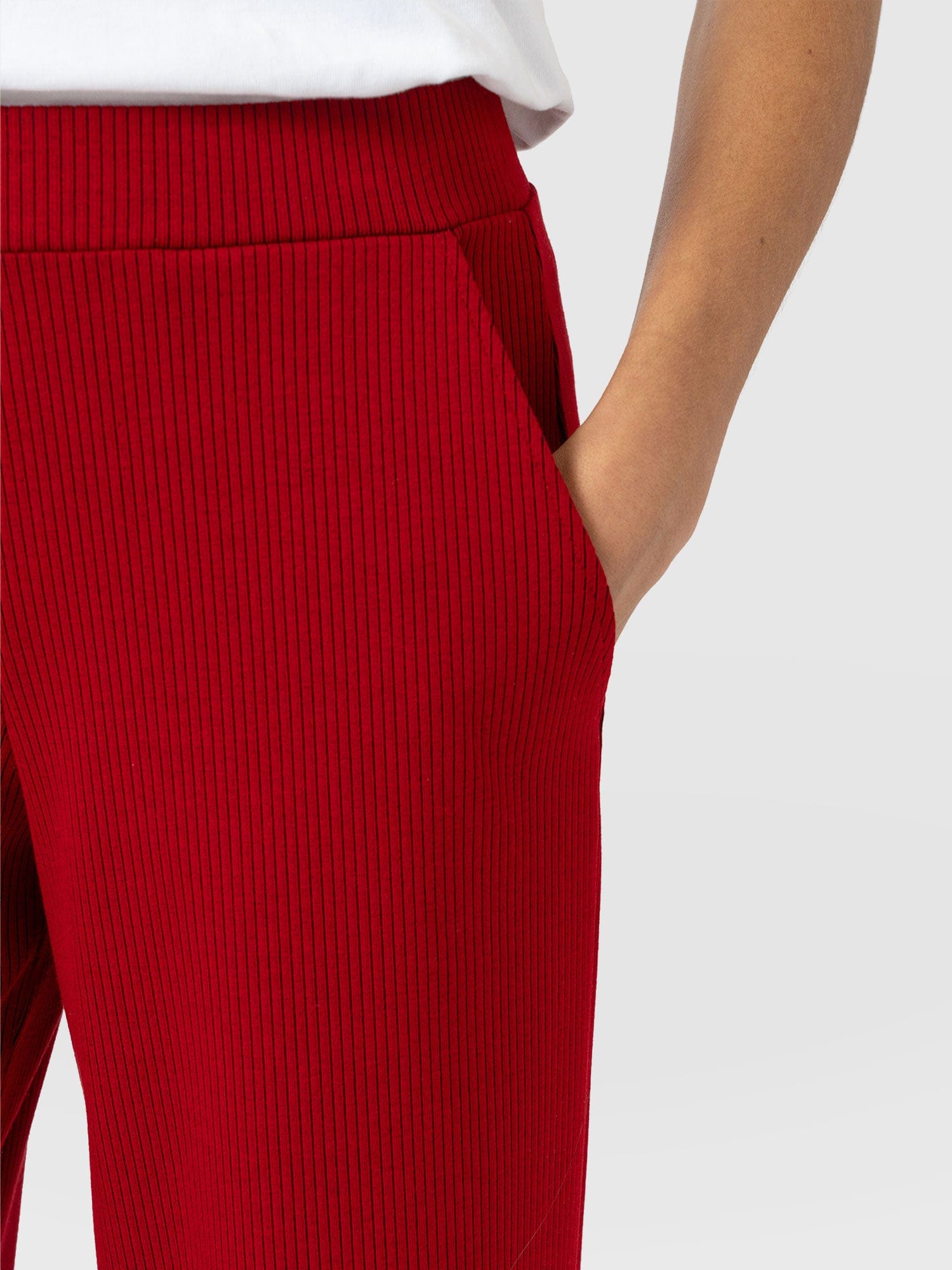 Keller Wide Leg Pant - Deep Red - Women's Trousers | Saint + Sofia® EU