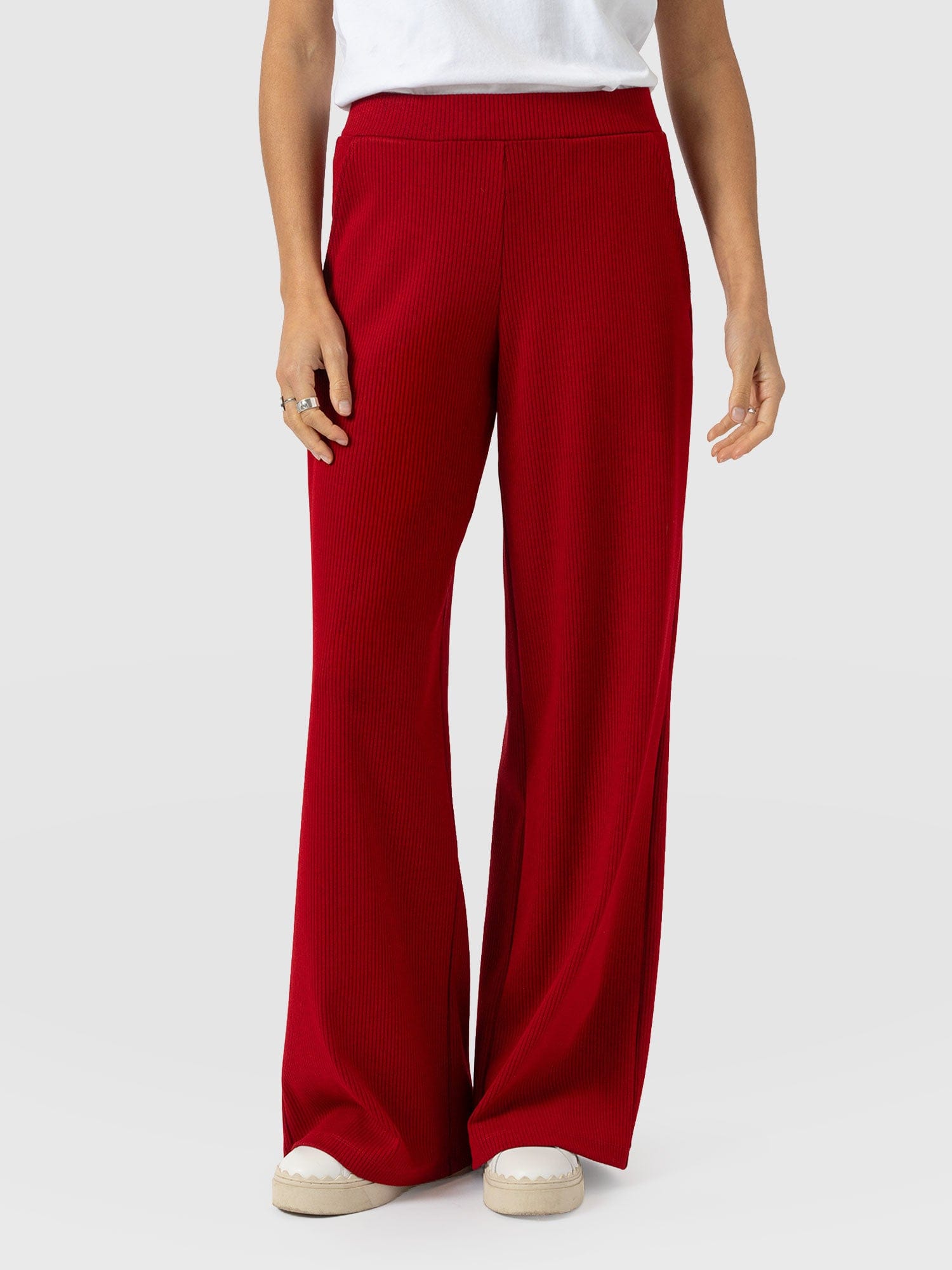 Keller Wide Leg Pant - Deep Red - Women's Trousers | Saint + Sofia® EU