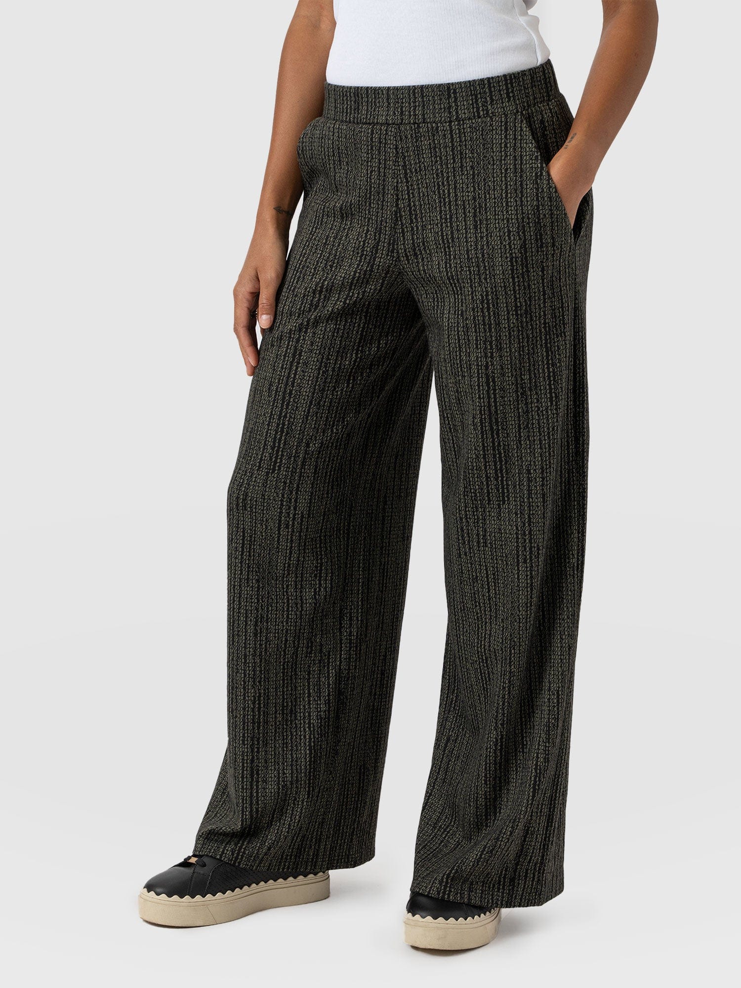 Keller Wide Leg Pant Green Texture - Women's Trousers | Saint + Sofia® EU