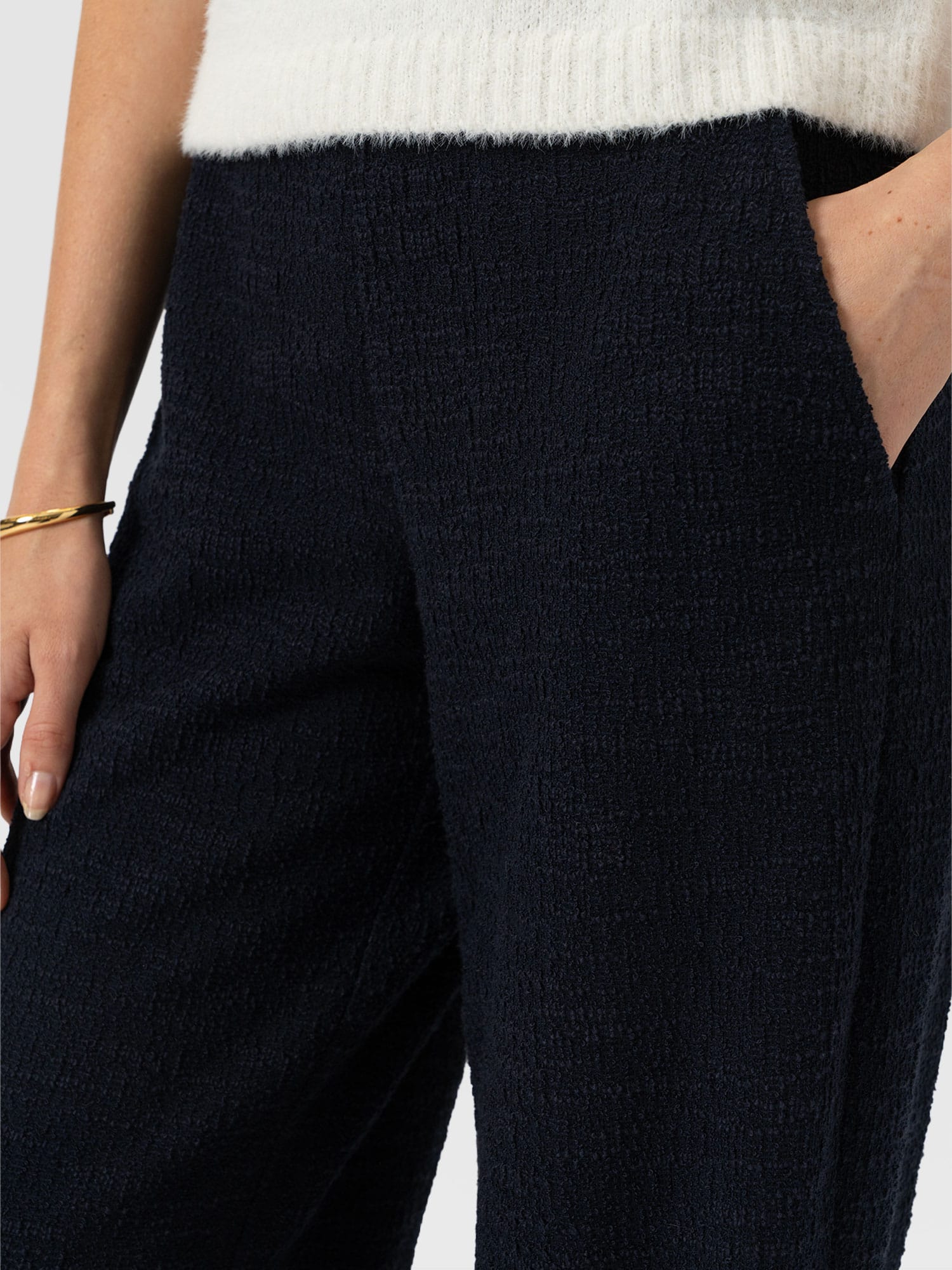 Keller Wide Leg Pant - Navy Boucle - Women's Trousers | Saint and Sofia® EU