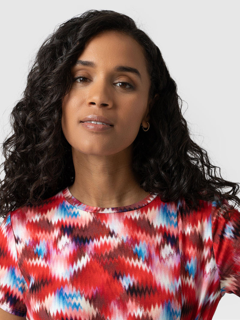 Kensal Twist Front Tee Red Marble - Women's Dresses | Saint + Sofia® UK