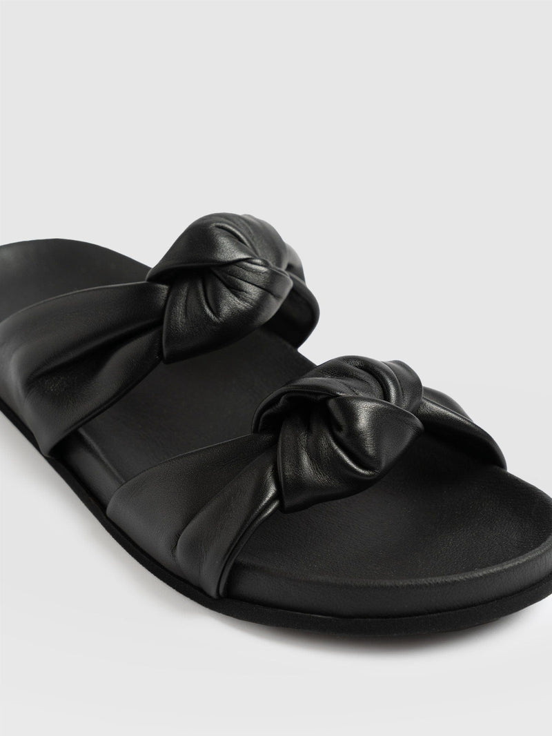 Kingston Knot Sandal Black - Women's Sandals | Saint + Sofia® EU