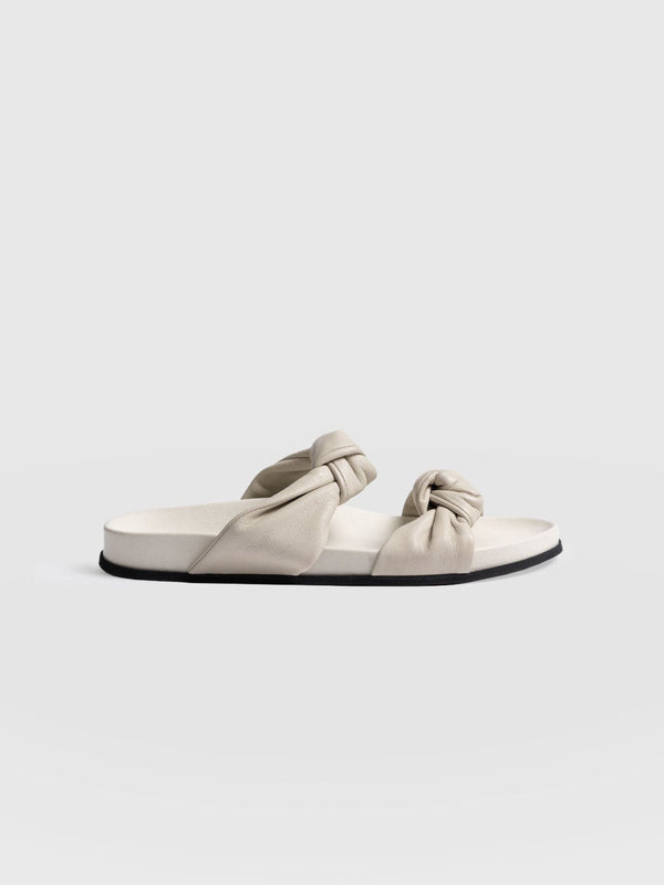 Kingston Knot Sandal Cream - Women's Sandals | Saint + Sofia® EU