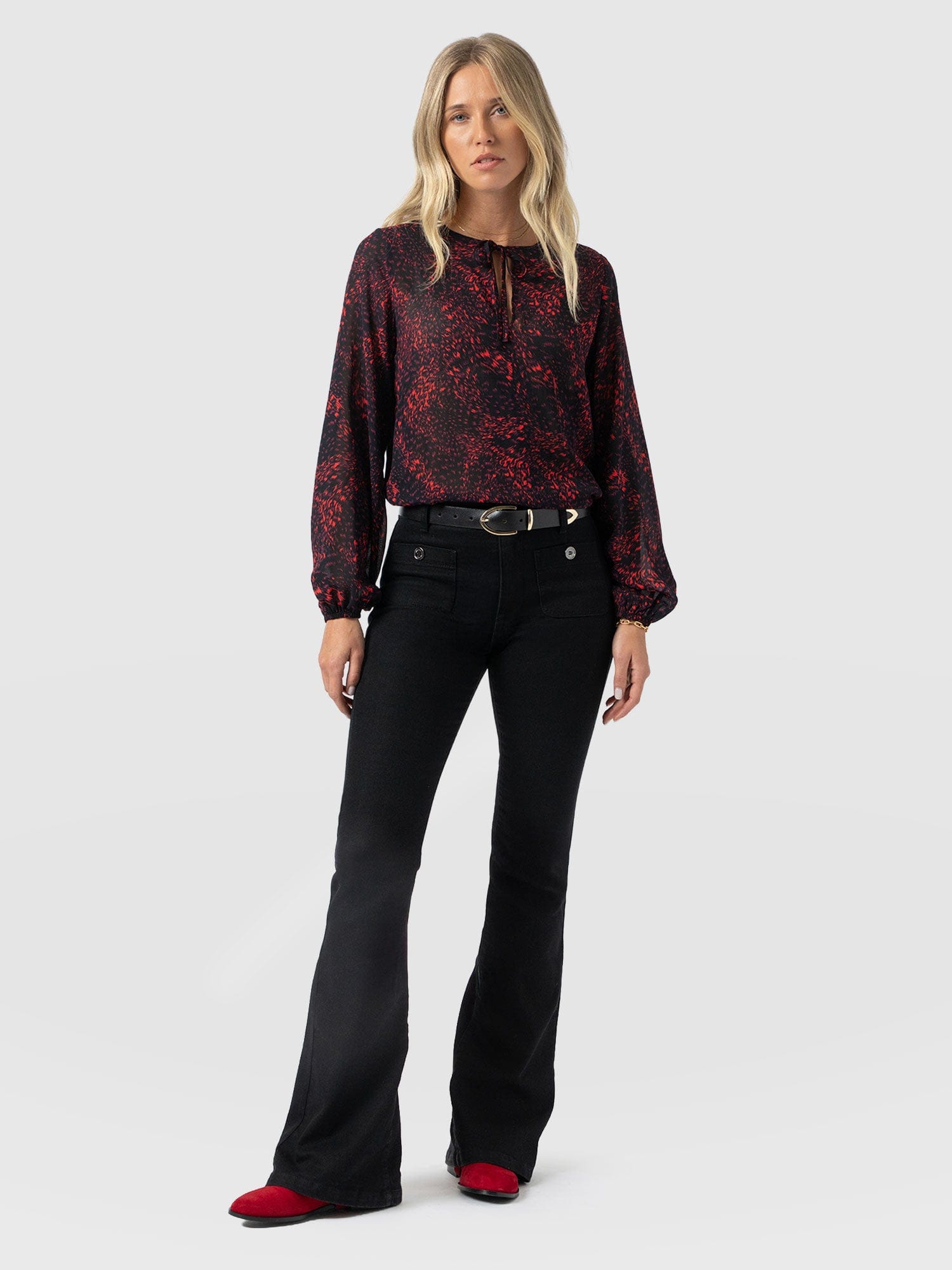 Kristen Blouse - Red Fade Spot - Women's Blouses | Saint + Sofia® EU