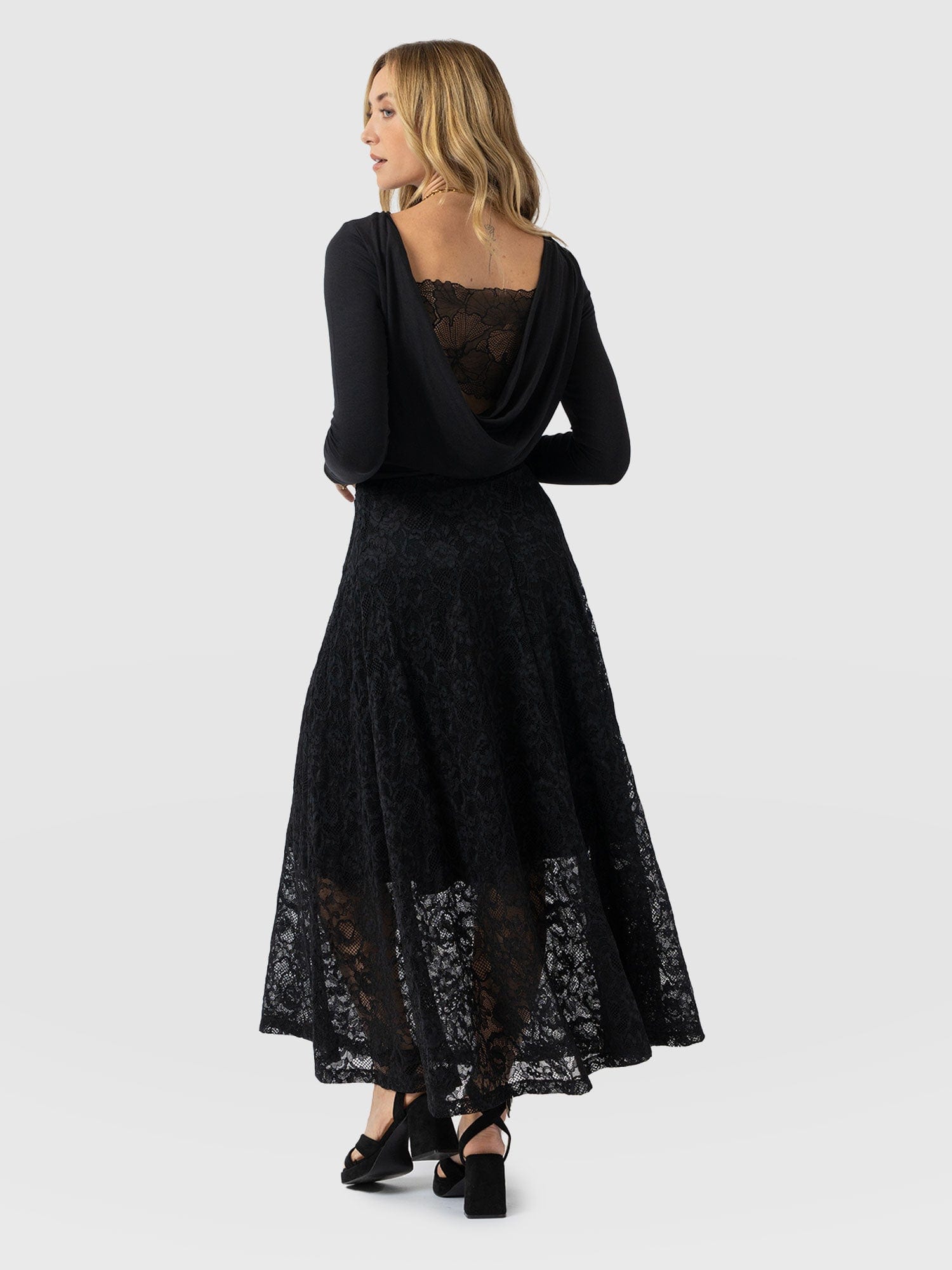 Lana A - Line Skirt - Black Lace - Women's Skirts | Saint + Sofia® EU