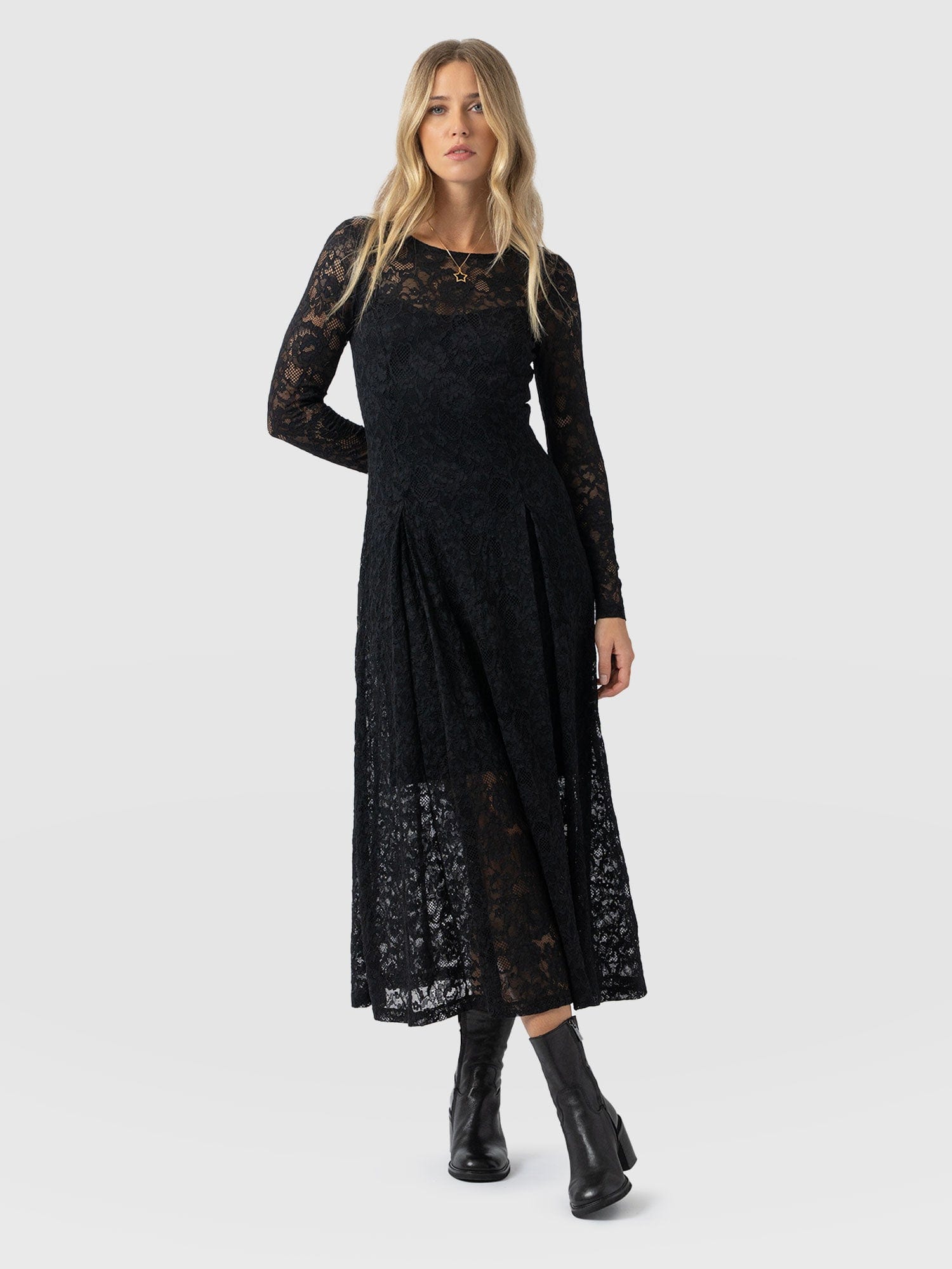 Lana Pleated Dress - Black Lace - Women's Dresses | Saint + Sofia® EU