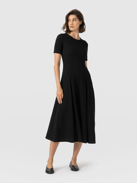 Lana Pleated Short Sleeve Dress - Black Boucle - Women's Dresses | Saint and Sofia® EU