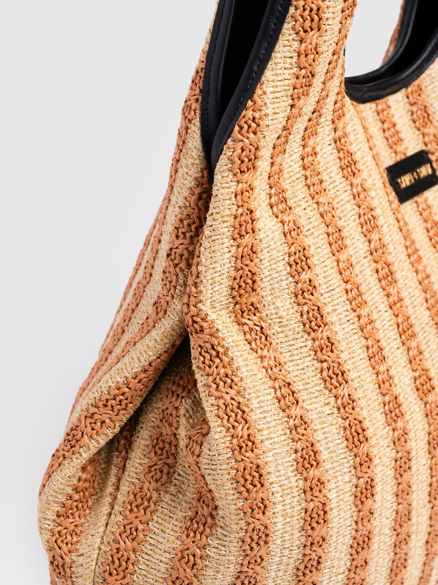 Large Stella Shoulder Tote Bag - Orange Raffia - Women's Handbags | Saint + Sofia® EU