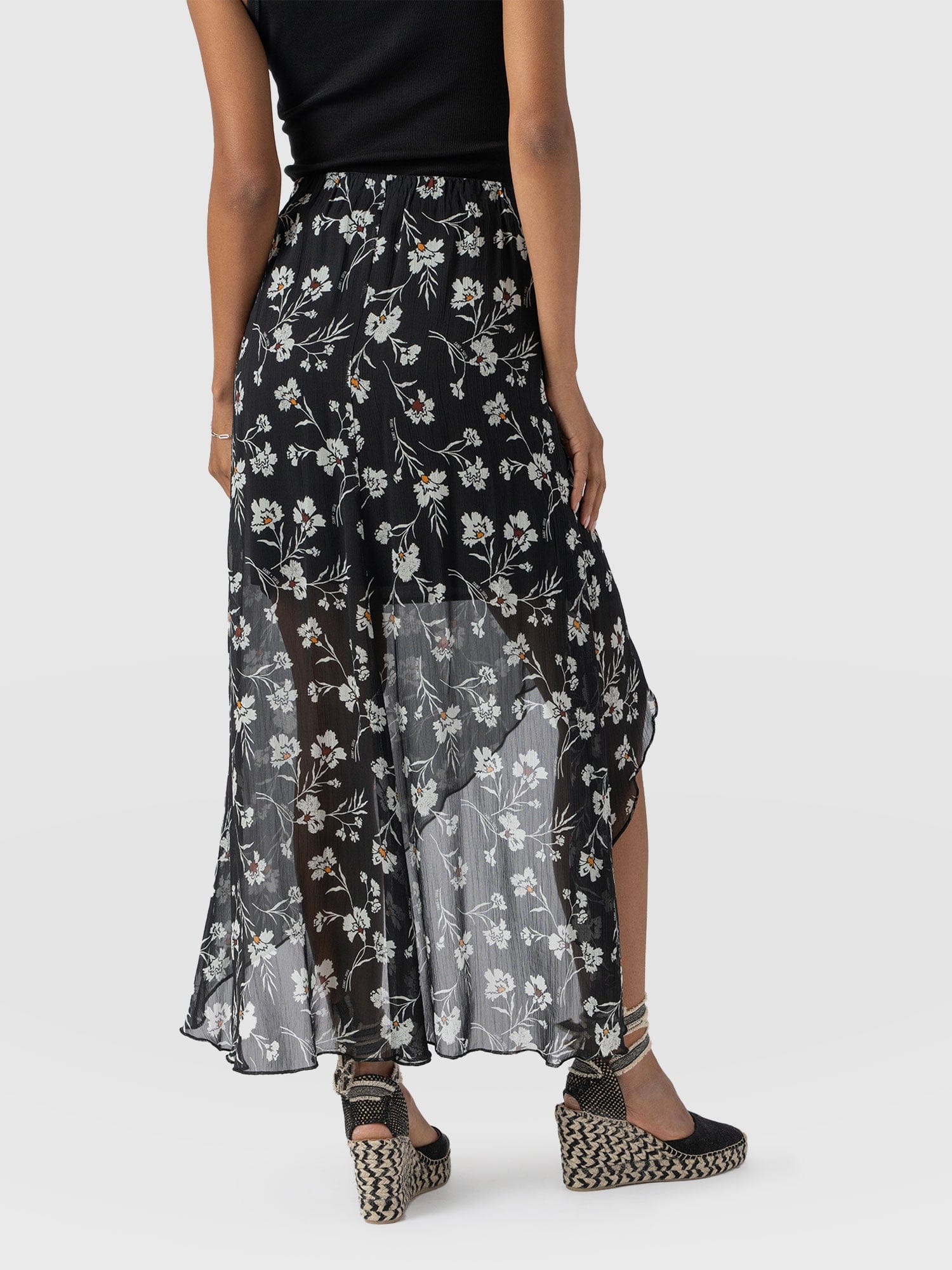 Lexi High Low Skirt - Black Spring Floral - Women's Skirts | Saint + Sofia® EU
