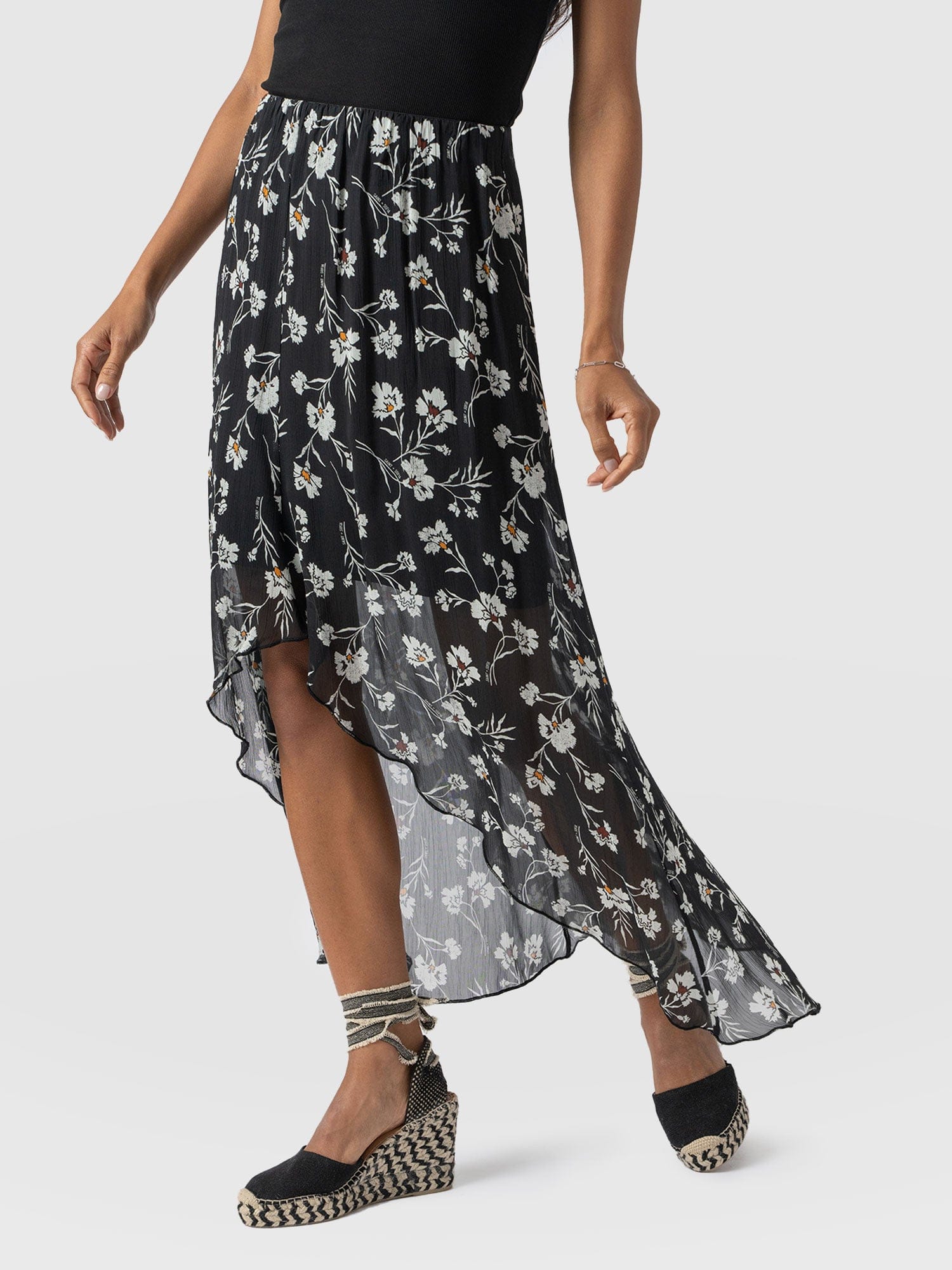 Lexi High Low Skirt - Black Spring Floral - Women's Skirts | Saint + Sofia® EU