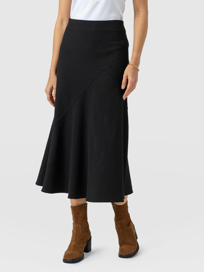 Lumi Panelled Skirt  - Black Boucle - Women's Skirts | Saint + Sofia® EU