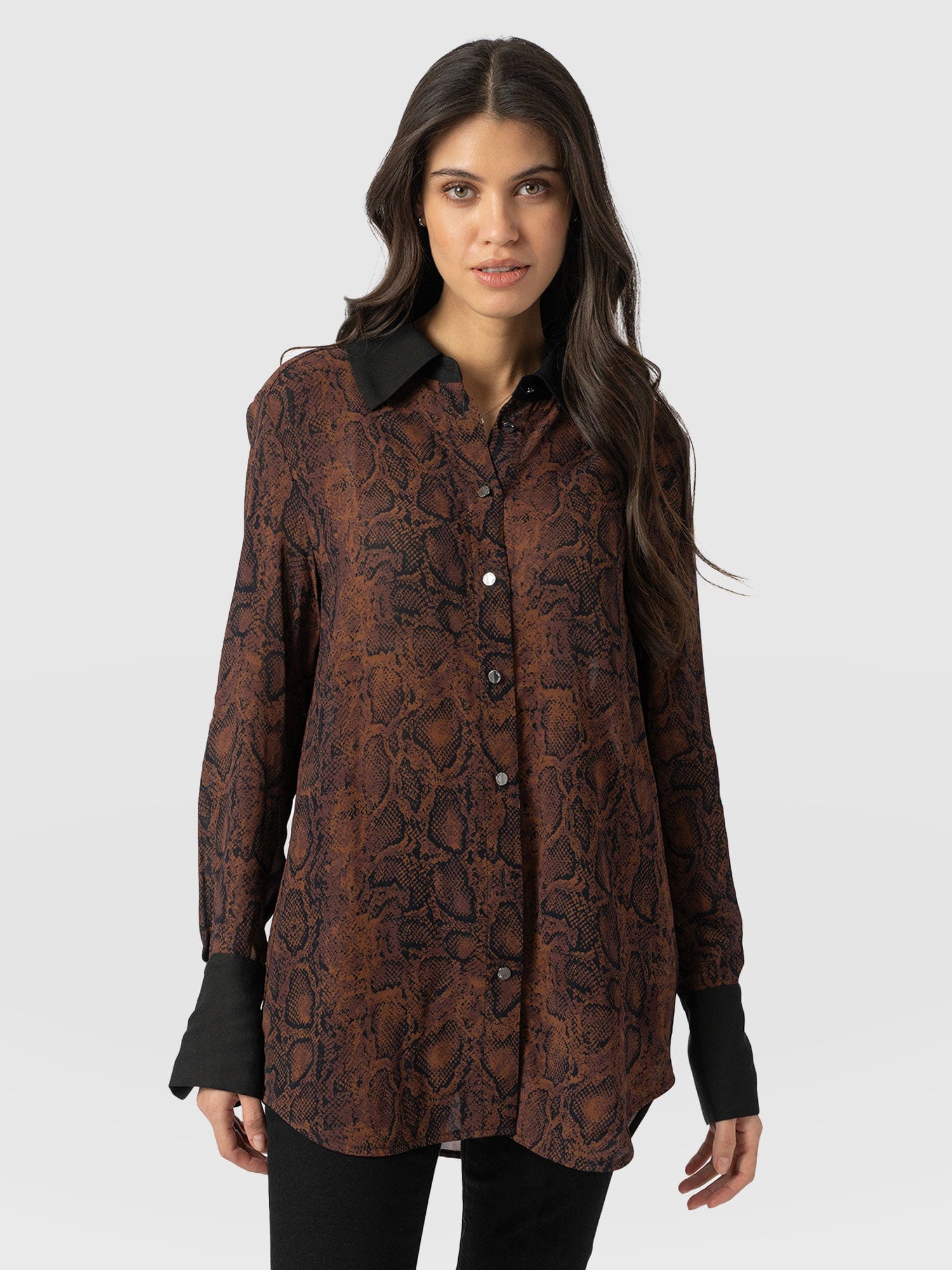 Madison Shirt Brown Snake - Women's Shirts | Saint + Sofia® EU