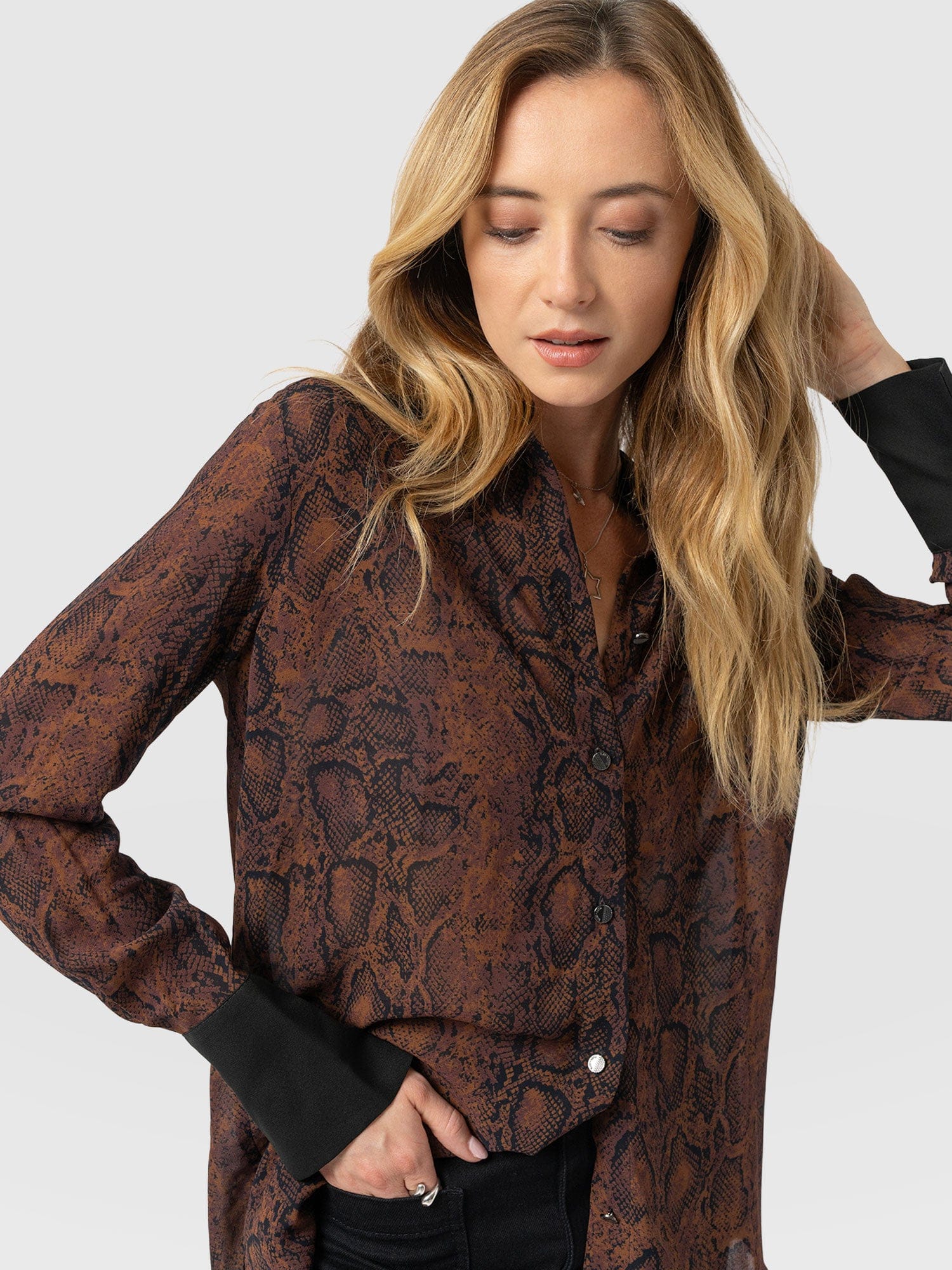 Madison Shirt Brown Snake - Women's Shirts | Saint + Sofia® EU