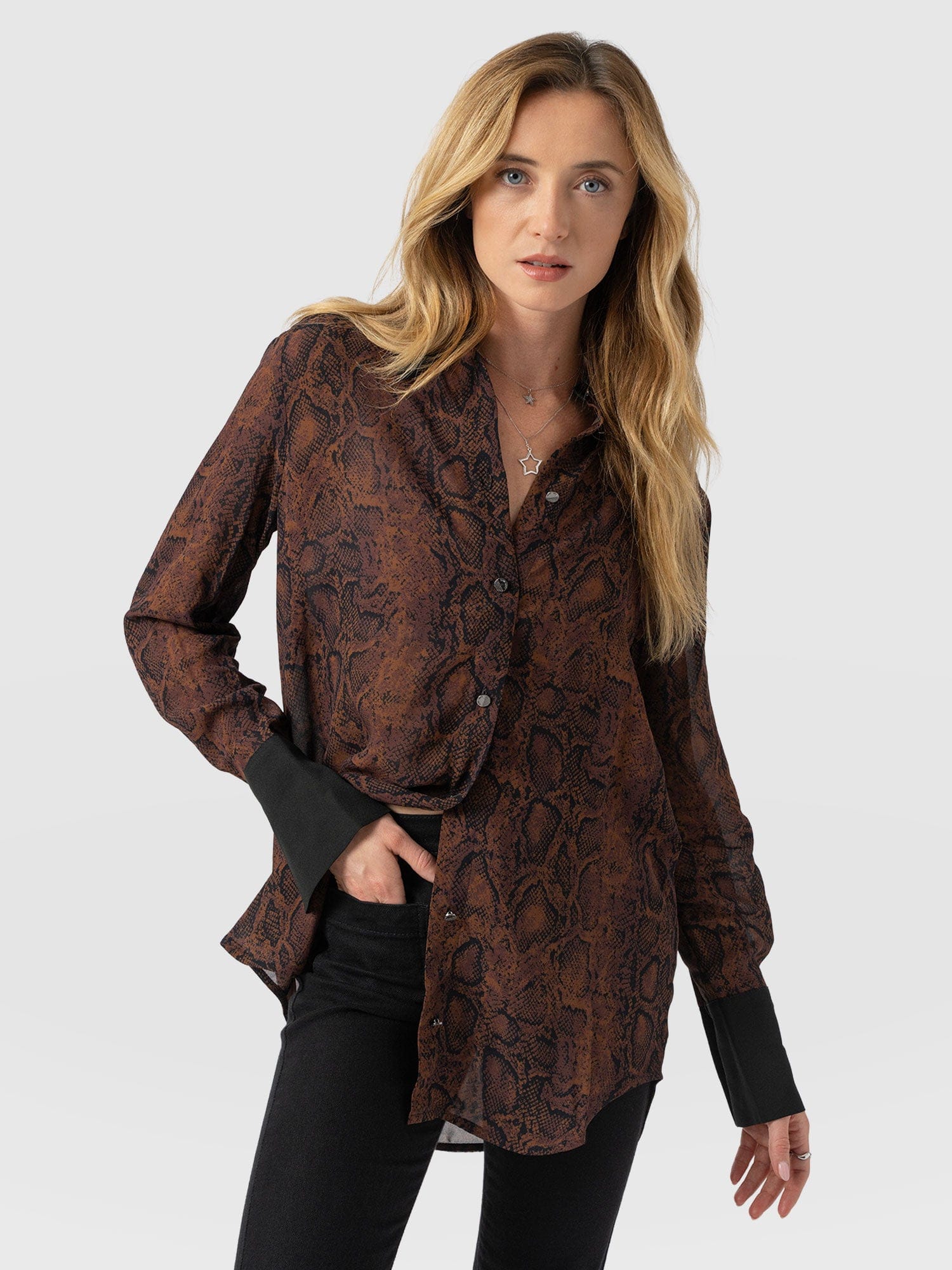 Madison Shirt Brown Snake - Women's Shirts | Saint + Sofia® EU
