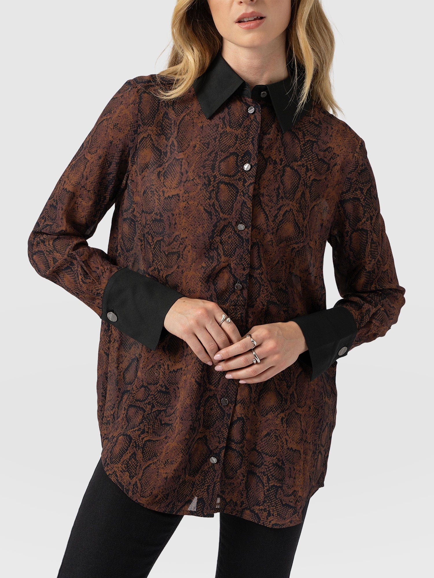 Madison Shirt Brown Snake - Women's Shirts | Saint + Sofia® EU