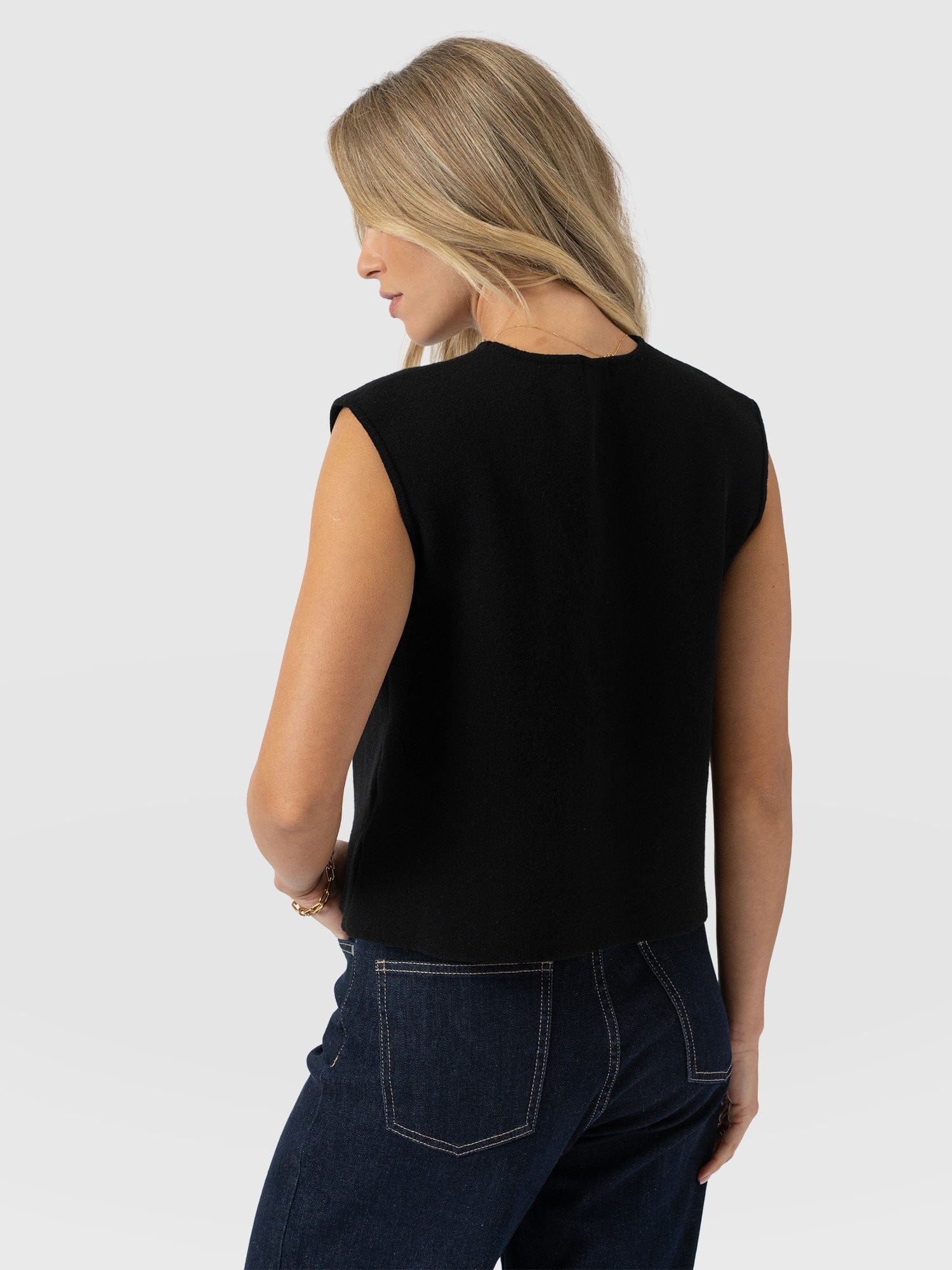 Maeva Knit Waistcoat - Black - Women's Jumpers | Saint + Sofia® EU