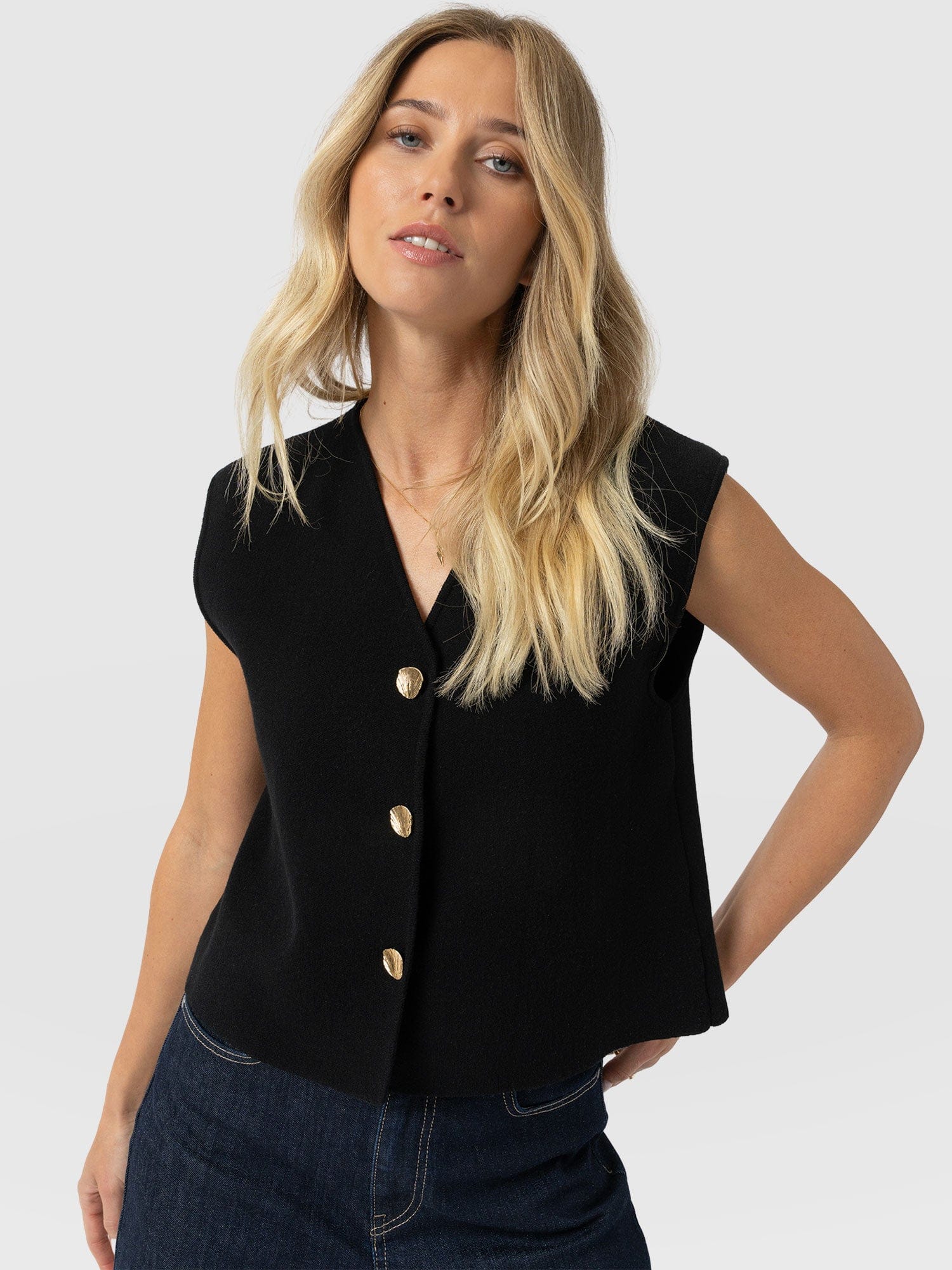 Maeva Knit Waistcoat - Black - Women's Jumpers | Saint + Sofia® EU