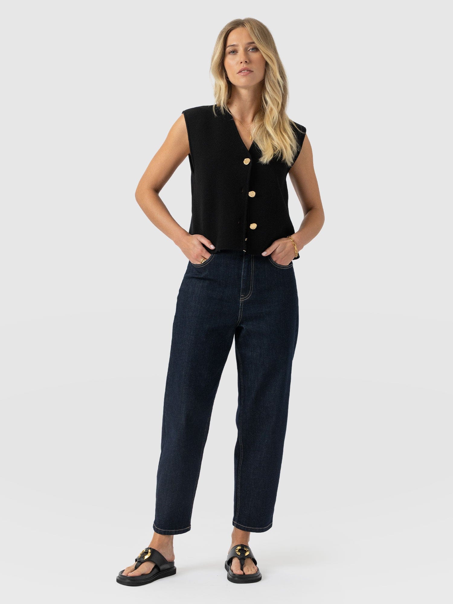 Maeva Knit Waistcoat - Black - Women's Jumpers | Saint + Sofia® EU