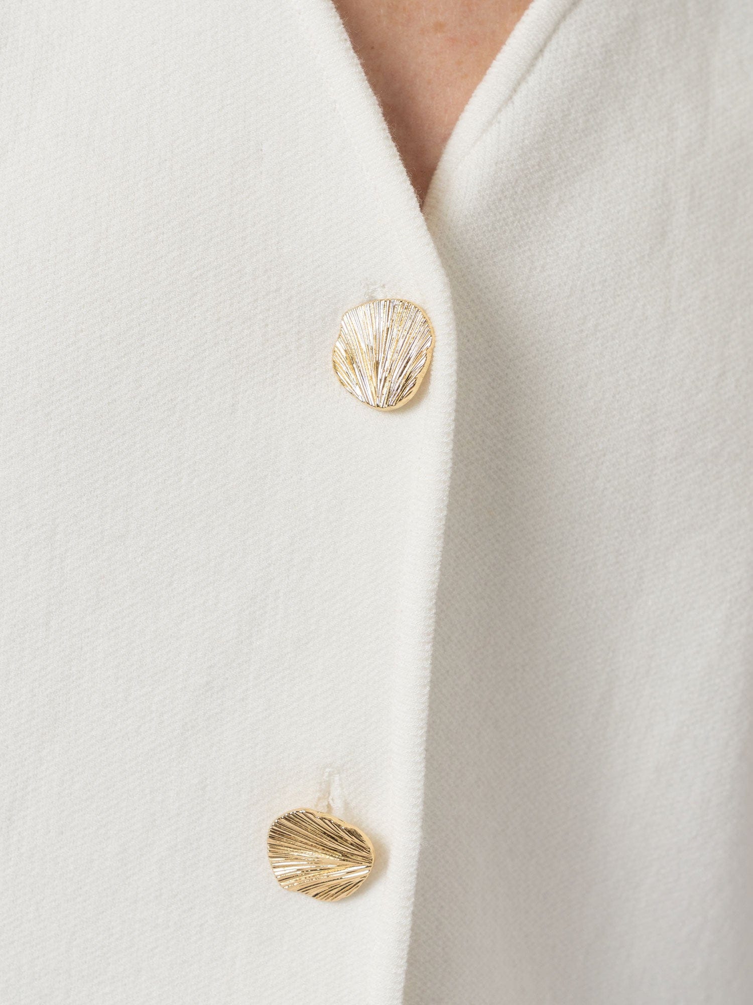 Maeva Knit Waistcoat - Cream - Women's Jumpers | Saint + Sofia® EU