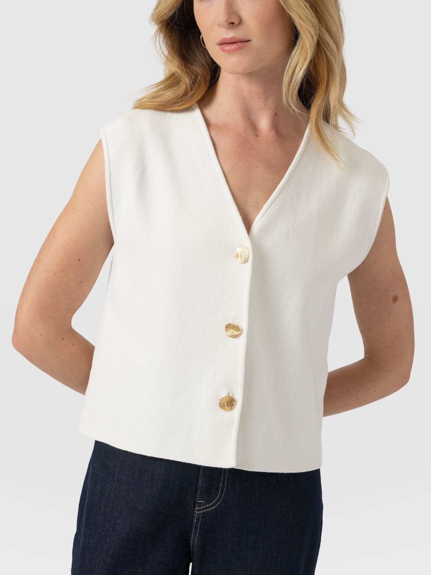 Maeva Knit Waistcoat - Cream - Women's Jumpers | Saint + Sofia® EU