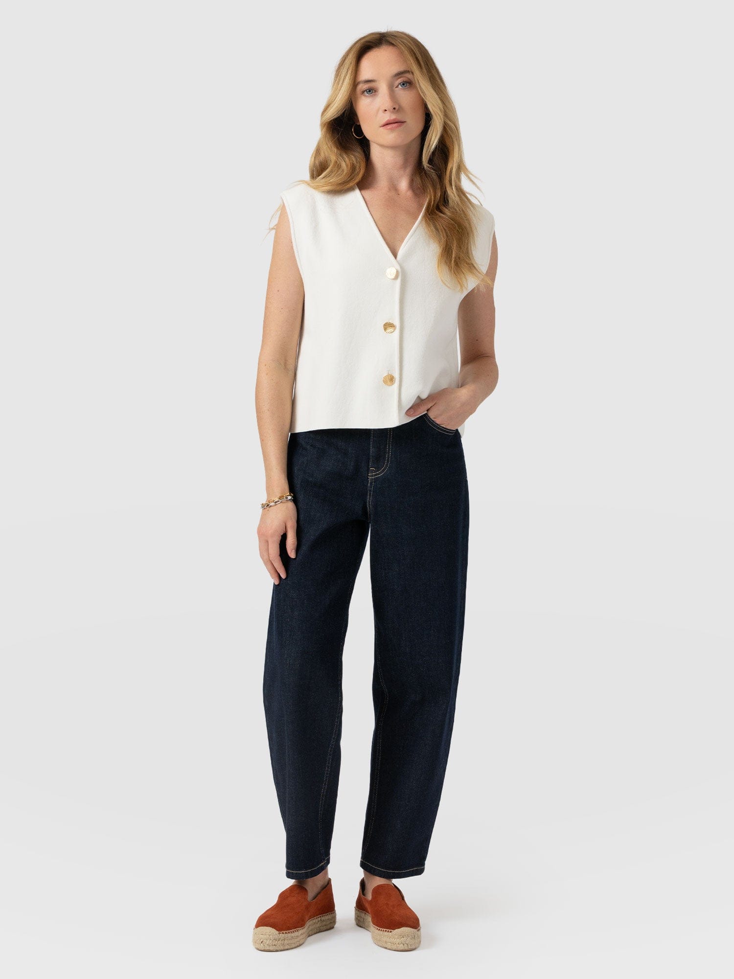 Maeva Knit Waistcoat - Cream - Women's Jumpers | Saint + Sofia® EU