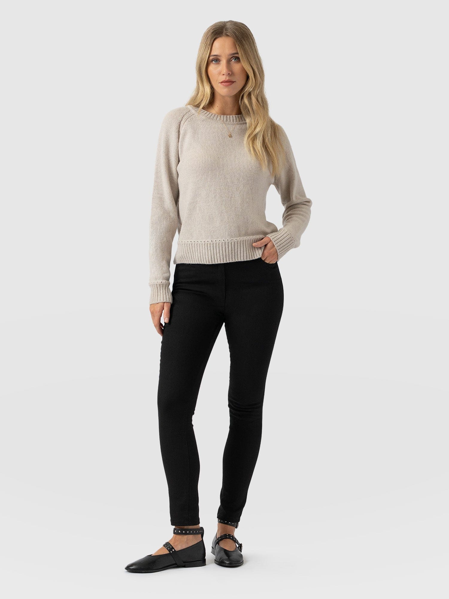 Maeva Skinny Pant Black - Women's Trousers | Saint + Sofia® EU