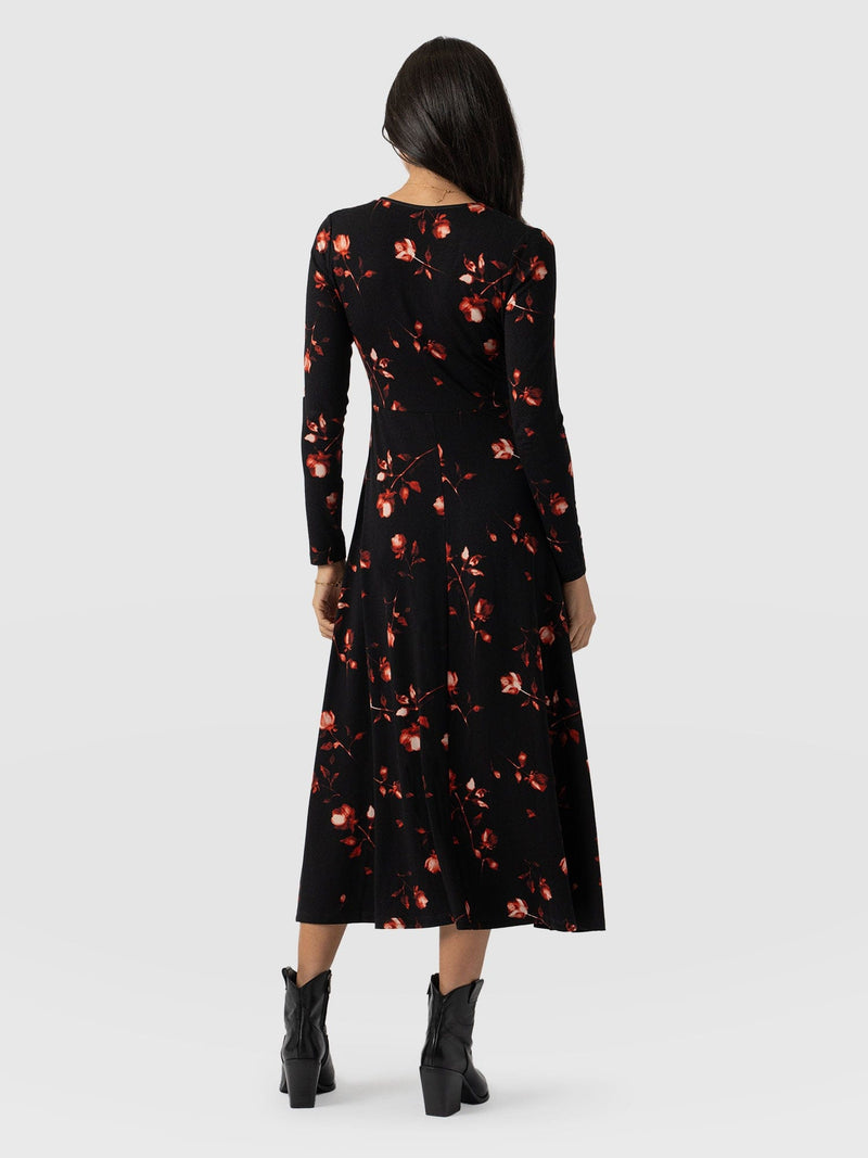 Maggie Wrap Midi Dress Dark Roses - Women's Dresses | Saint + Sofia® EU