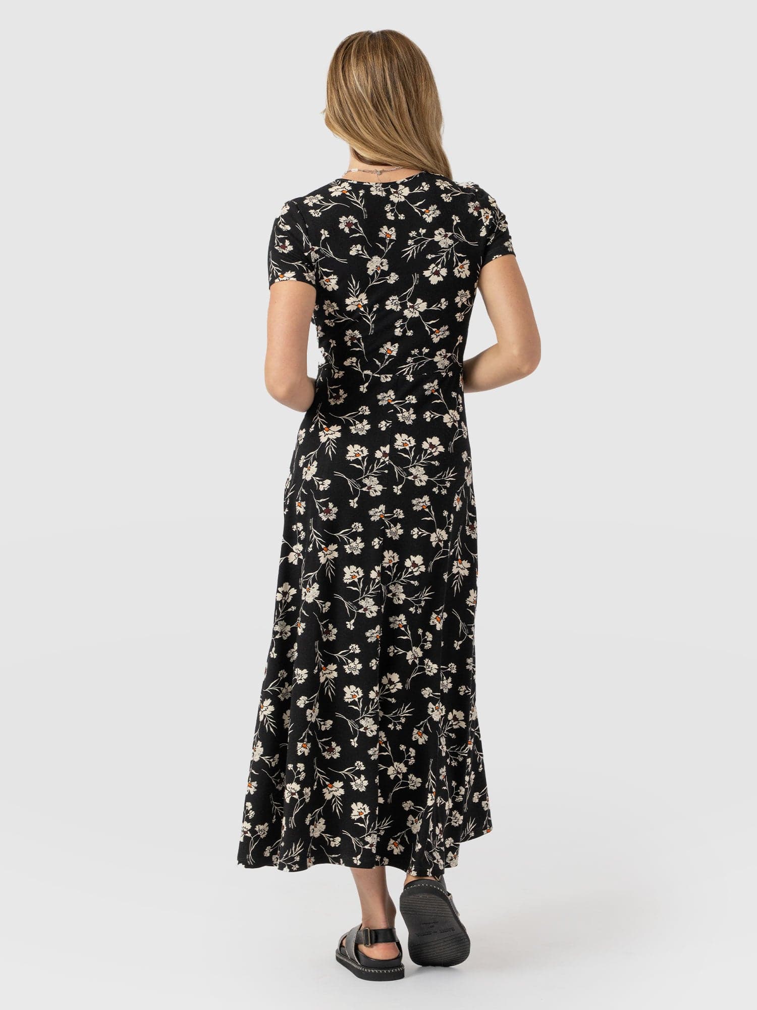 Maggie Wrap Short Sleeve Midi Dress  - Black Spring Floral - Women's Dresss | Saint + Sofia® EU