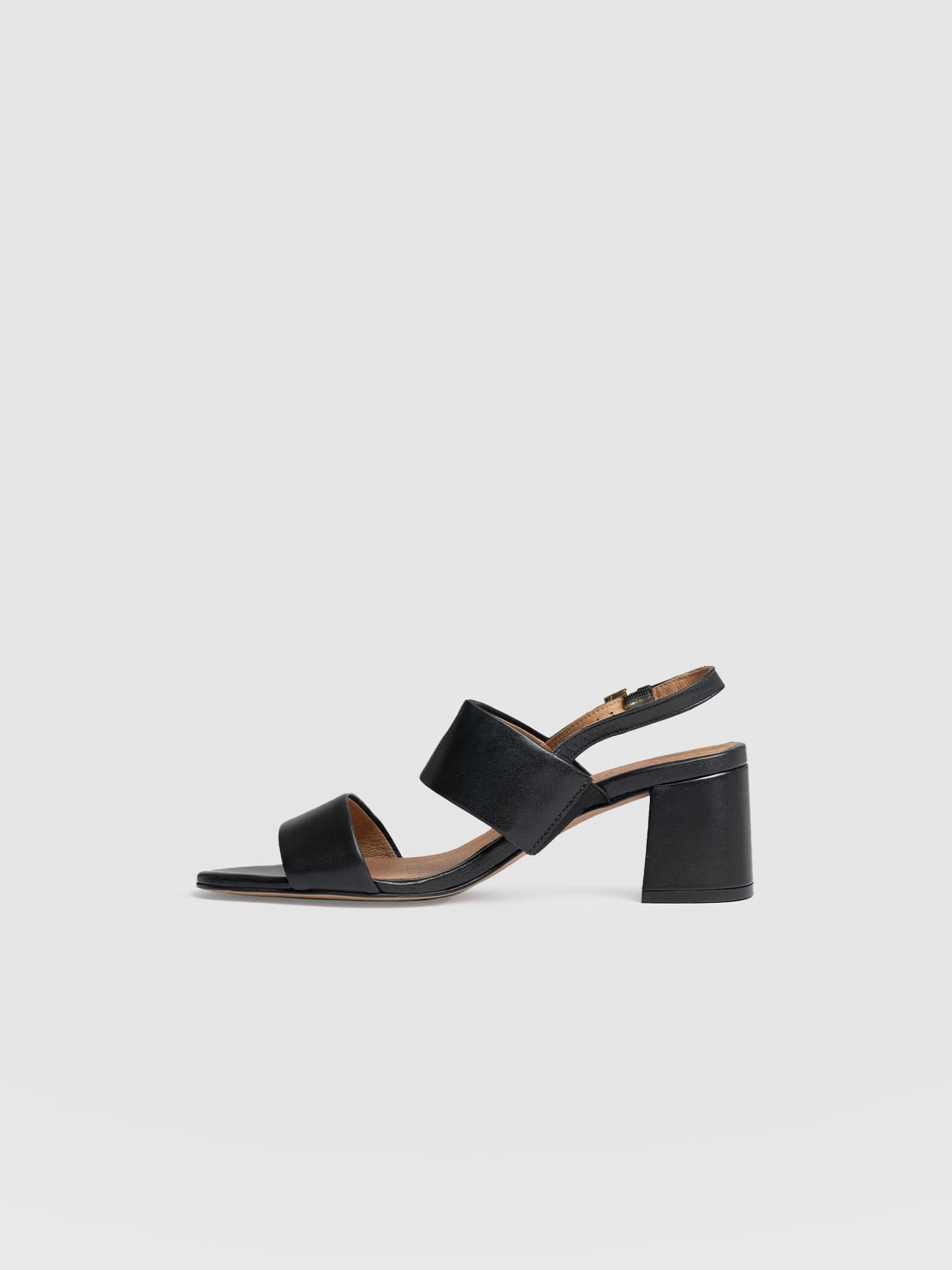Maida Block Heeled Mules - Black - Women's Shoes | Saint + Sofia® EU