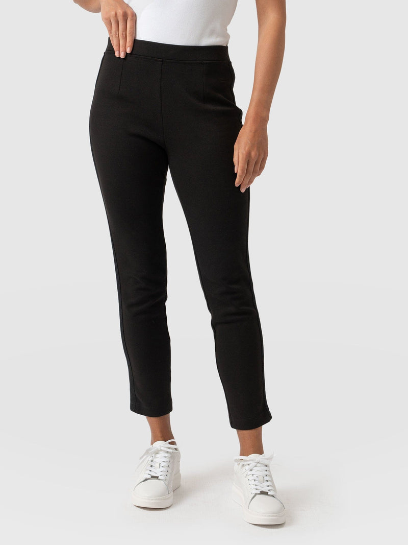 Marlow Tapered Pant Black - Women's Trousers | Saint + Sofia® EU