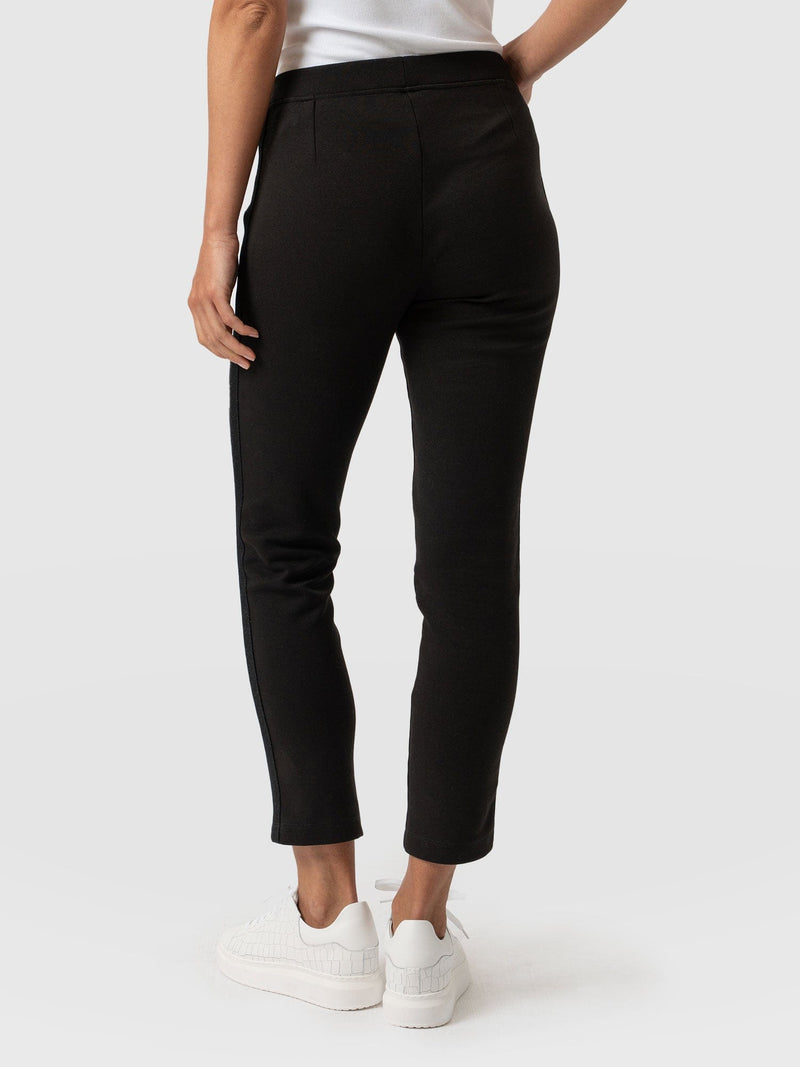 Marlow Tapered Pant Black - Women's Trousers | Saint + Sofia® EU