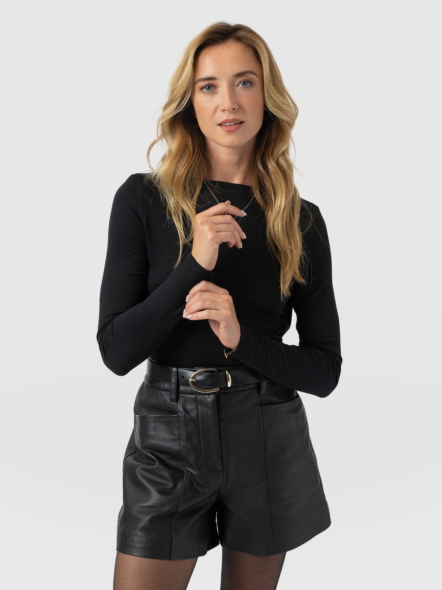 Marnie Cowl Back Long Sleeve Tee - Black Lace - Women's T-shirts | Saint + Sofia® EU