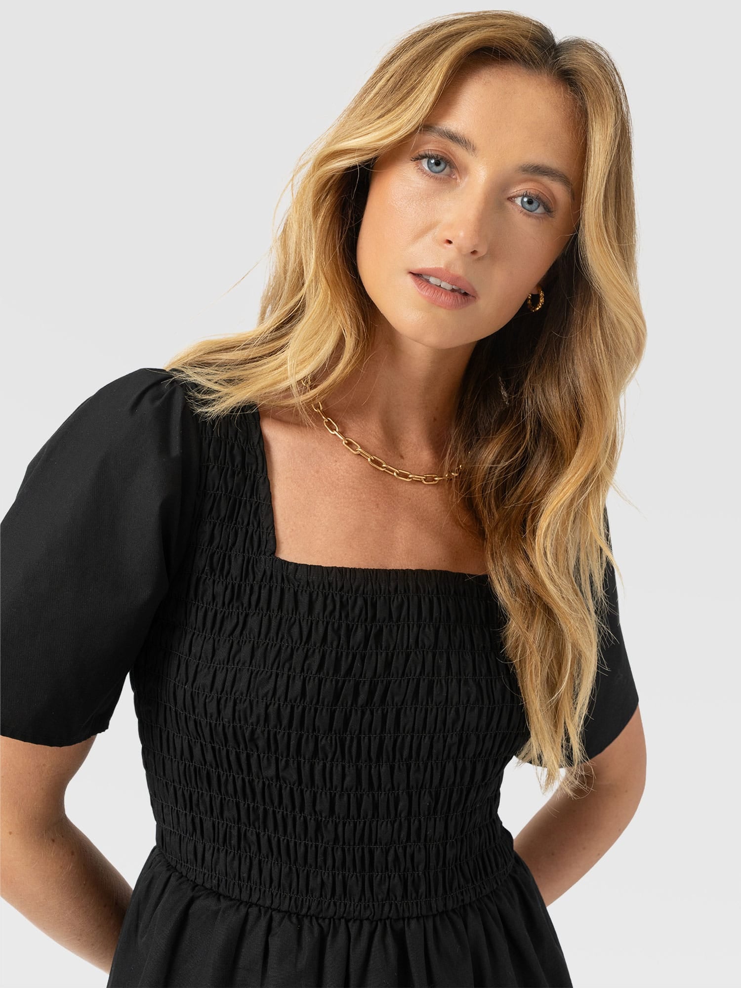 Maya Shirring Peplum Top - Black - Women's T-shirts | Saint + Sofia® EU