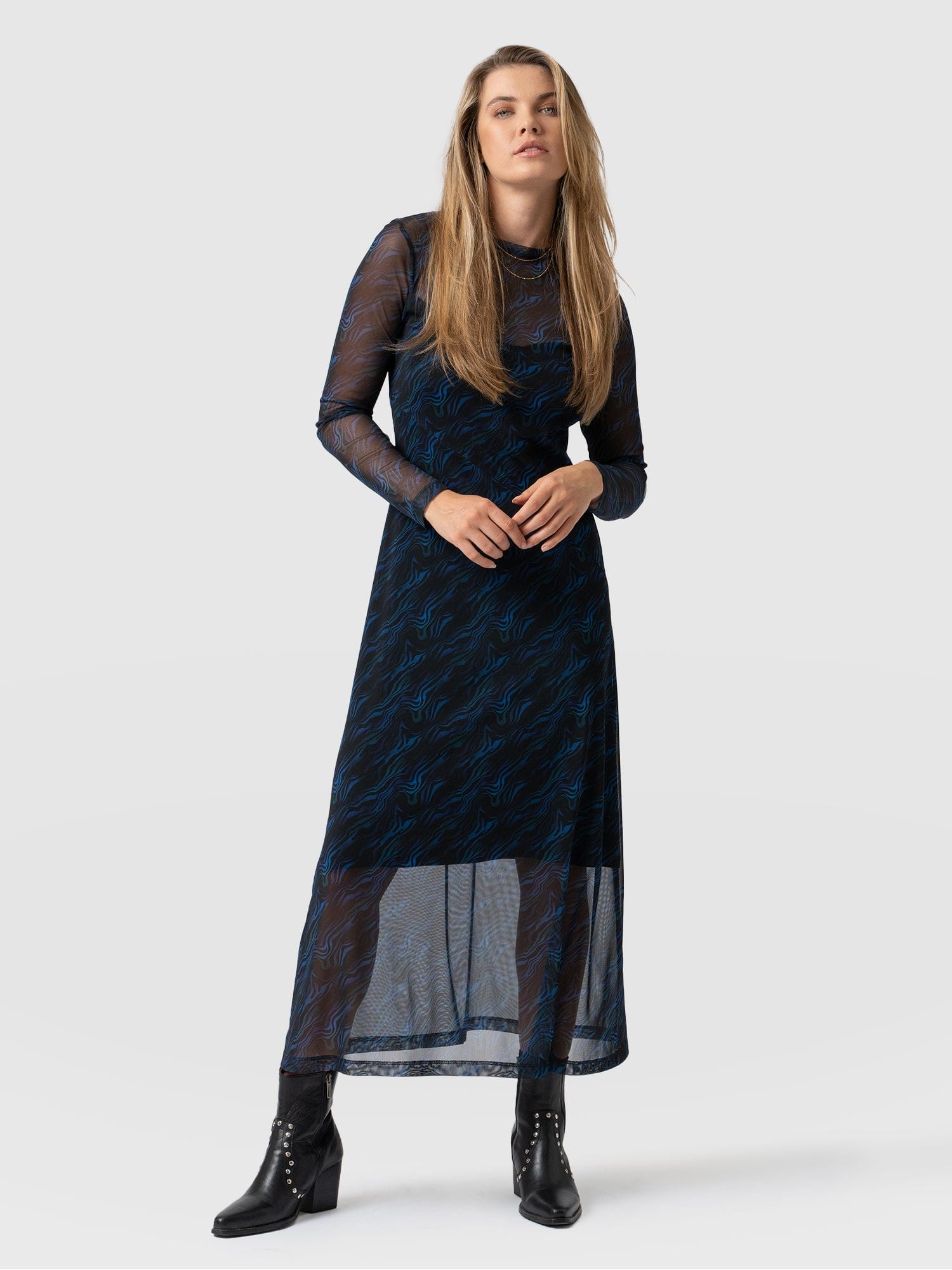 Mesh Runway Dress Galactic Wave - Women's Dresses | Saint + Sofia® EU