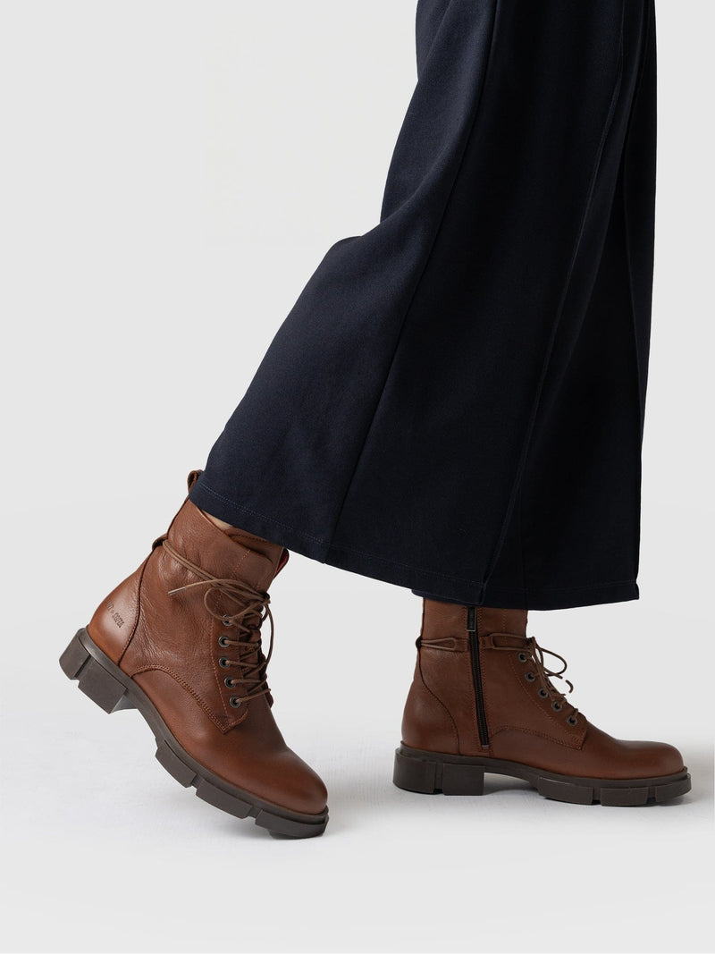 Noho Boot Brown - Women's Leather Boots | Saint + Sofia® EU