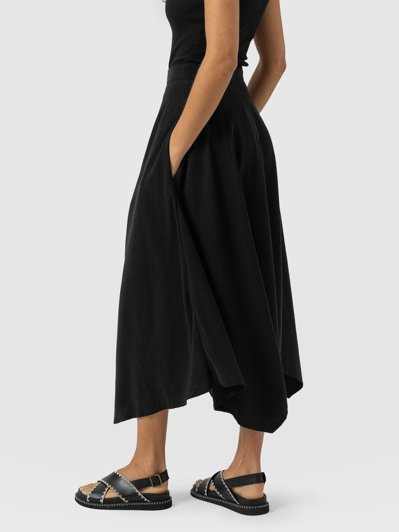 Noho Skirt Black - Women's Skirts | Saint + Sofia® EU