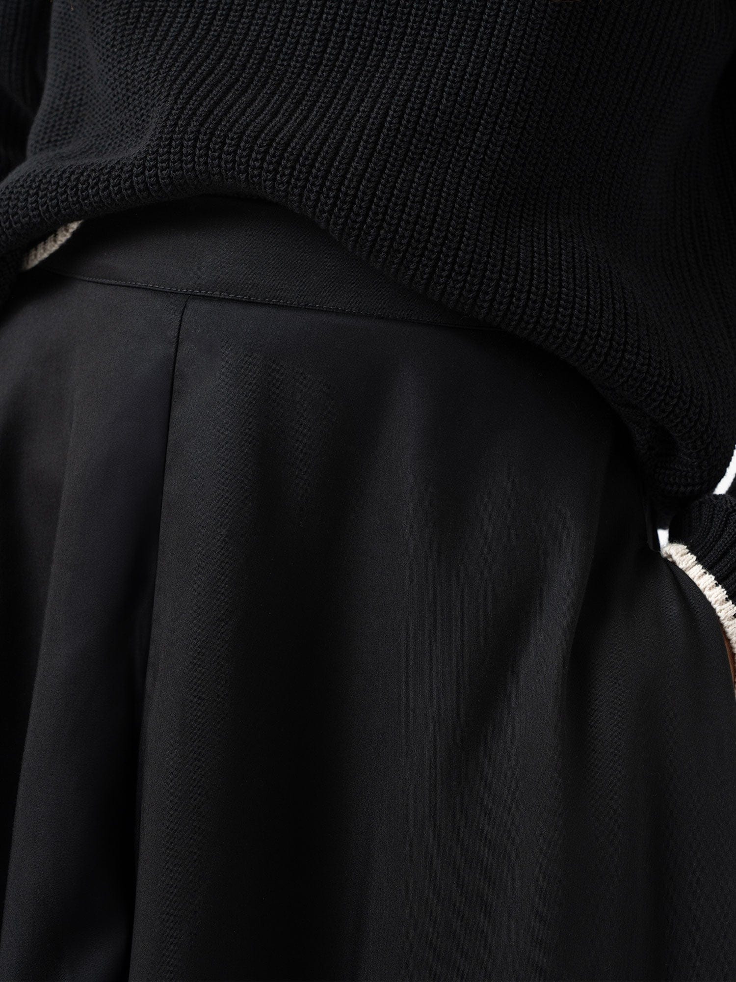 Noho Skirt Black - Women's Skirts | Saint + Sofia® EU