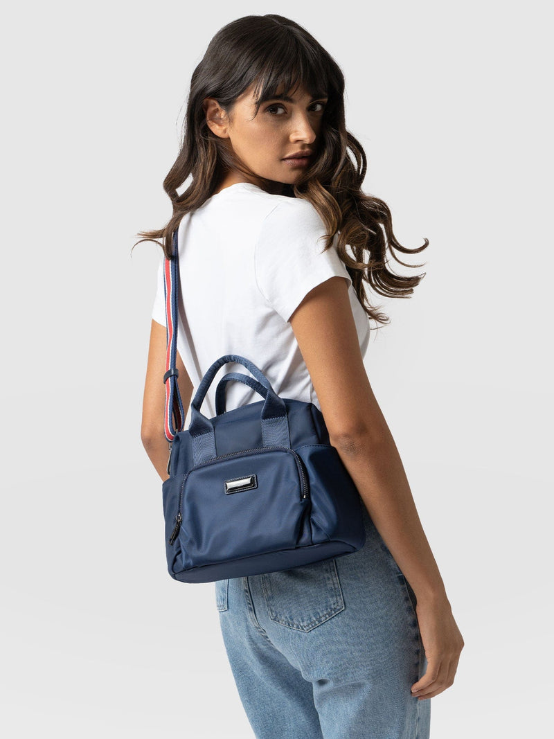 Nylon Noho Bag Navy - Women's Leather Bags | Saint + Sofia® EU