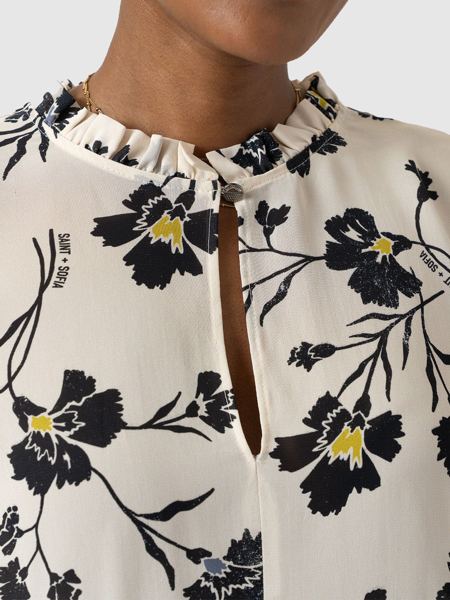 Olivia Blouse - White Spring Floral - Women's Blouses | Saint + Sofia® EU