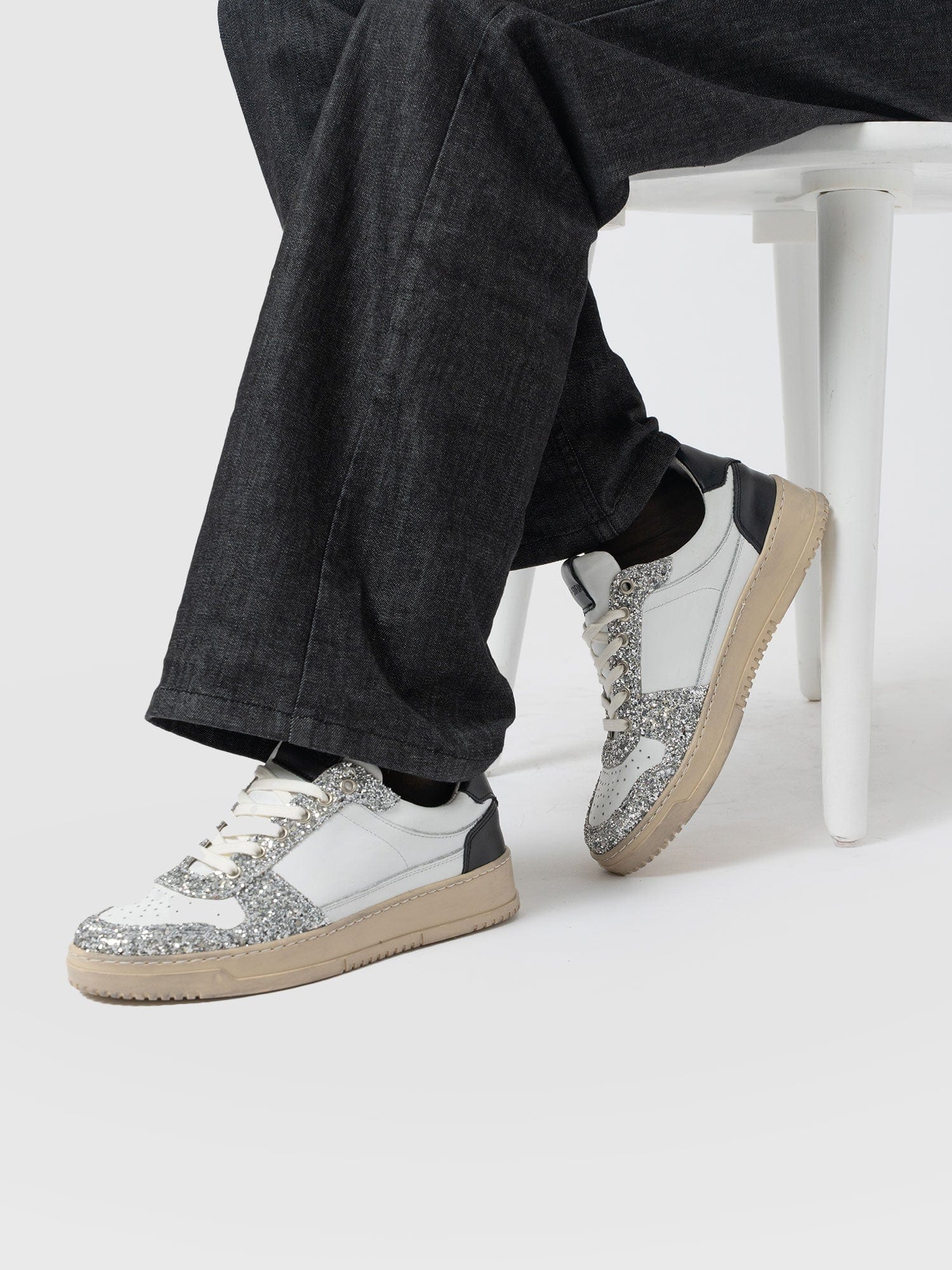 Onyx Trainer - White/Black - Women's Shoes | Saint + Sofia? EU