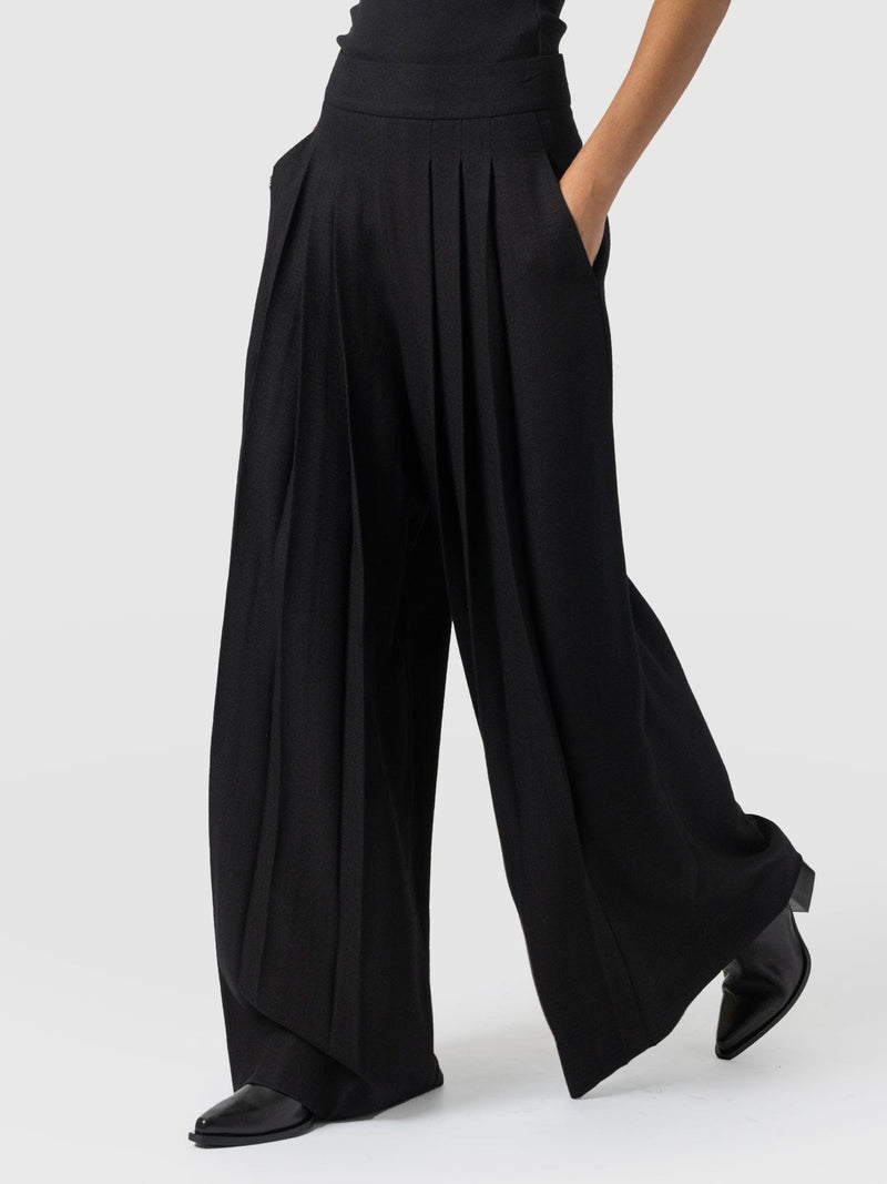 Oriya Pleated Wide Leg Pant - Black - Women's Trousers | Saint + Sofia® EU