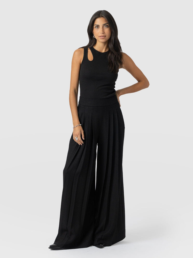 Oriya Pleated Wide Leg Pant - Black - Women's Trousers | Saint + Sofia® EU