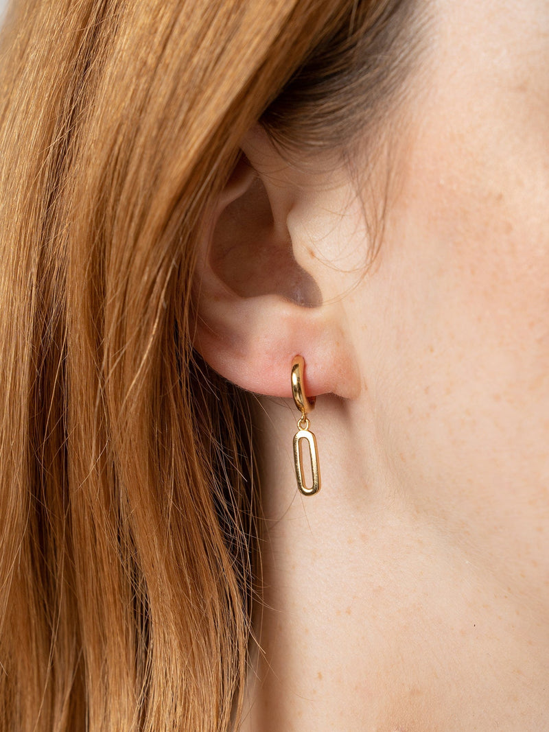 Oval Charm Drop Earrings Gold - Women's Jewellery | Saint + Sofia® EU