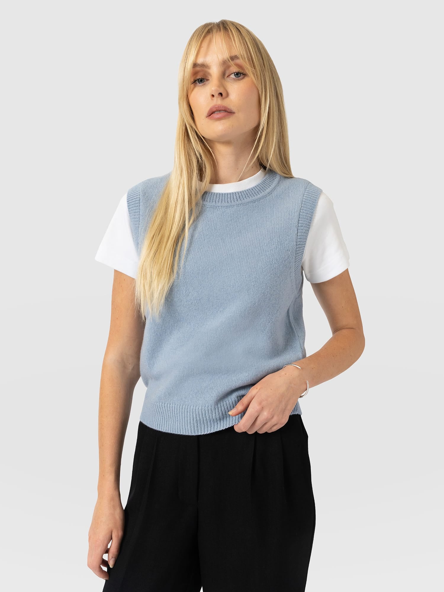 Oxford Cashmere Sleeveless Knit - Blue - Women's Jumpers | Saint and Sofia® EU